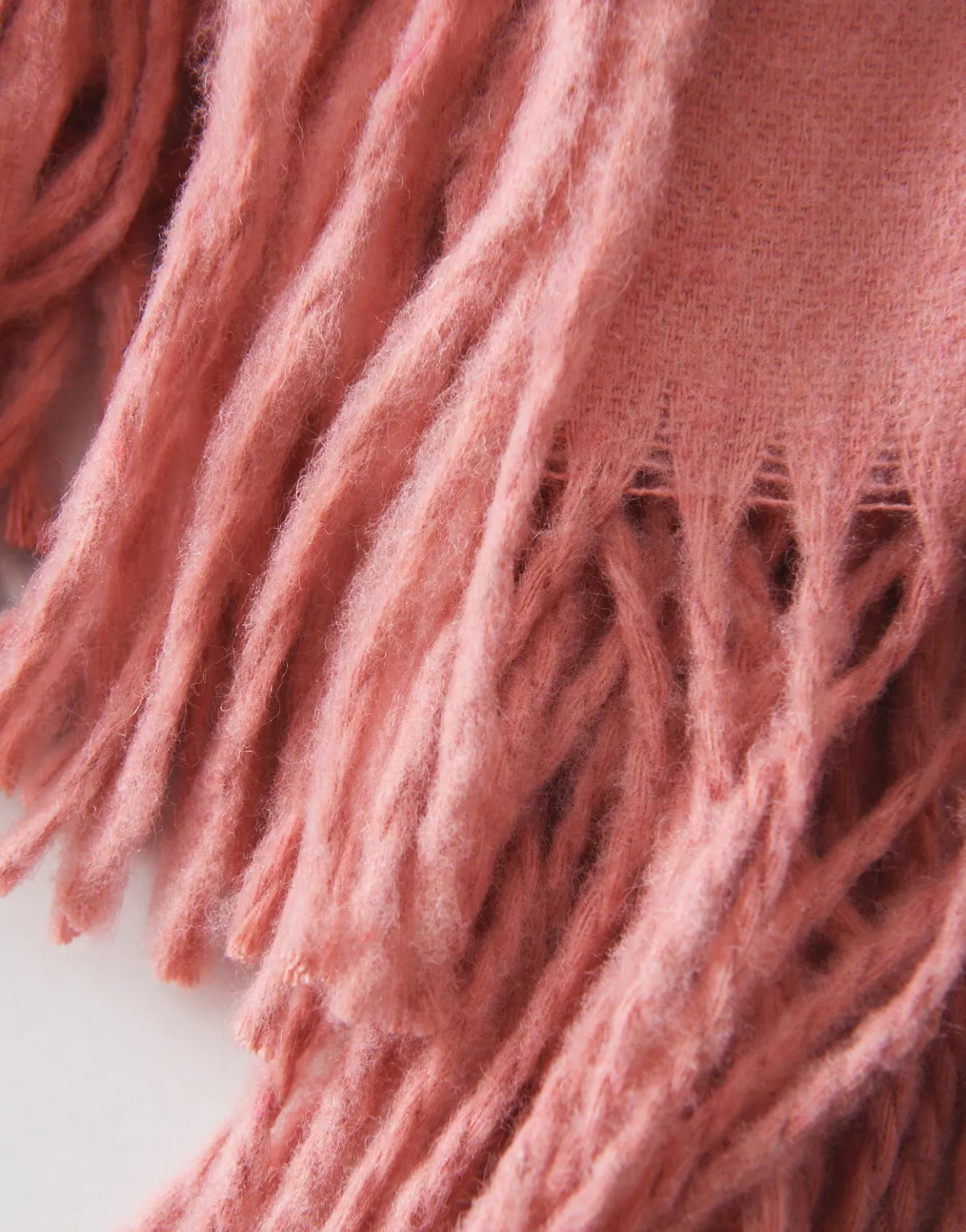 oversize_schal_anell_scarf_ros_online_bestellen_5.webp OPUS Oversize Schal Anell Scarf Rosé Online Bestellen^Damen Accessoires