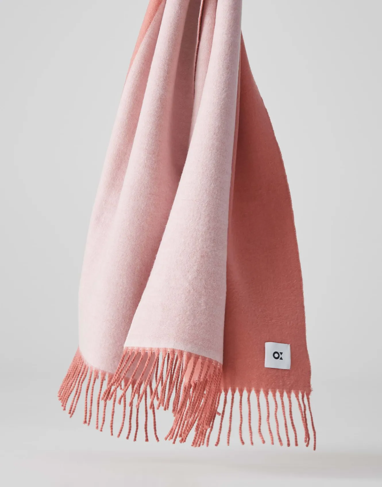 oversize_schal_atopa_scarf_ros_online_bestellen_6.webp OPUS Oversize Schal Atopa Scarf Rosé Online Bestellen^Damen Accessoires