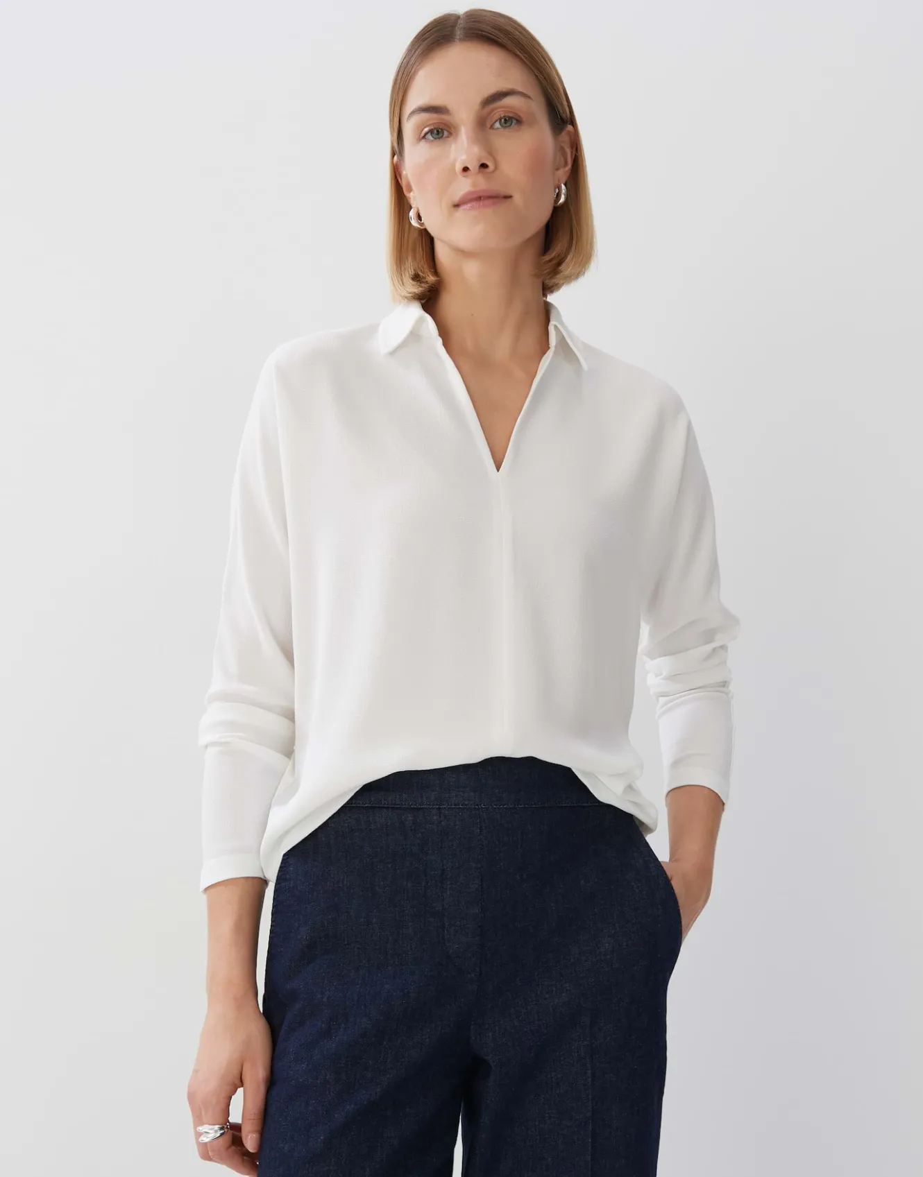 poloshirt_kiby_wei_online_bestellen_1.webp OPUS Poloshirt Kiby Weiß Online Bestellen^Damen Shirts