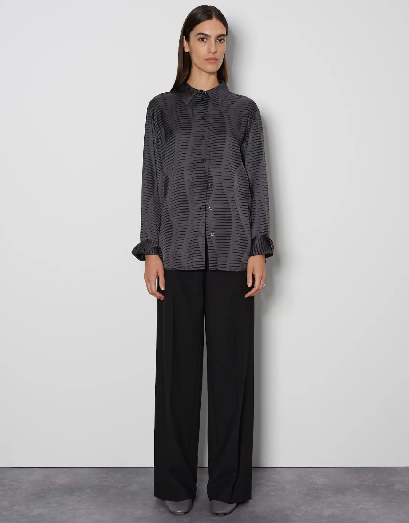 printbluse_zauryn_grau_online_bestellen_6.webp OPUS Printbluse Zauryn Grau Online Bestellen^Damen Blusen