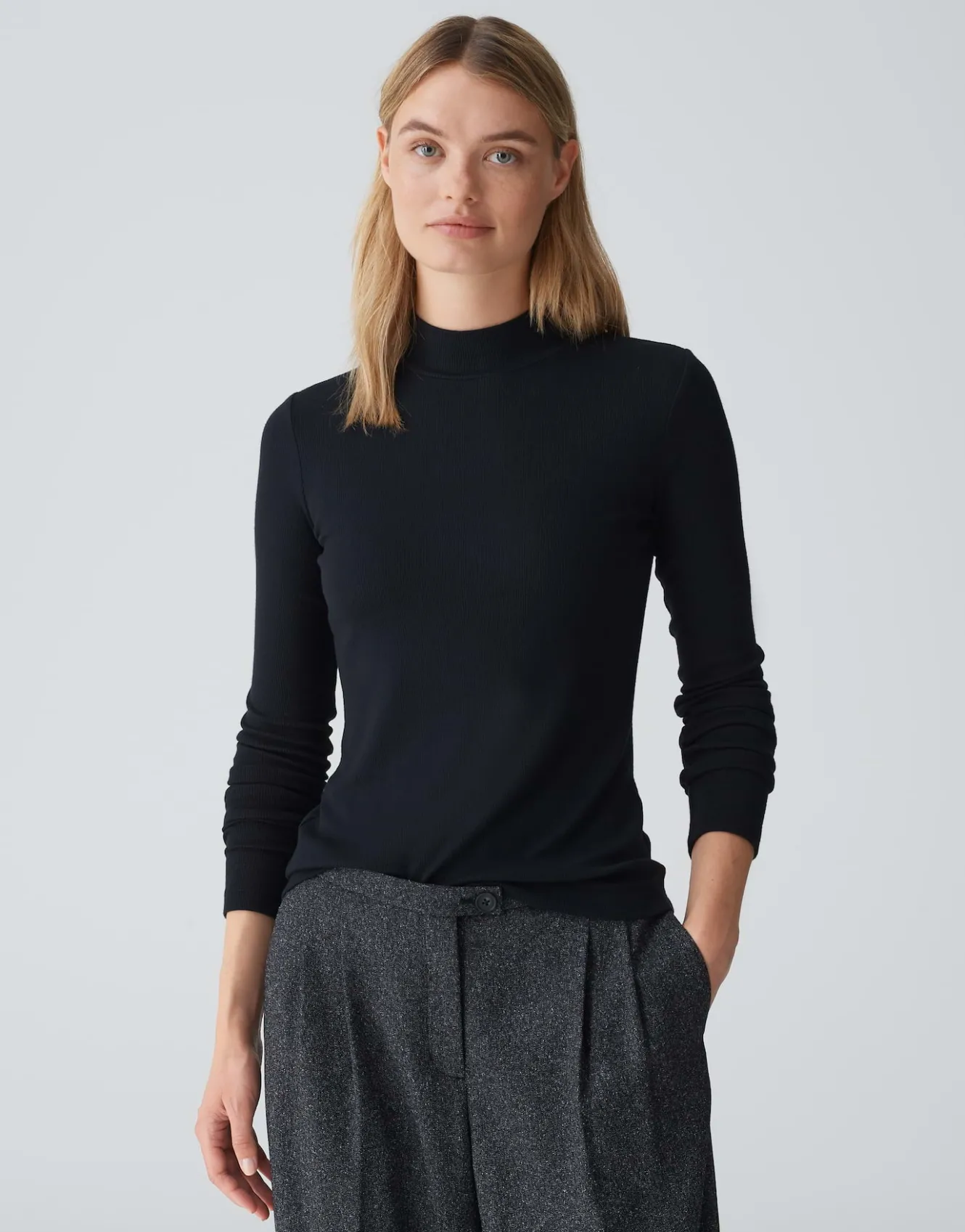 rollkragenshirt_singrid_schwarz_online_bestellen_1.webp OPUS Rollkragenshirt Singrid Schwarz Online Bestellen^Damen Shirts