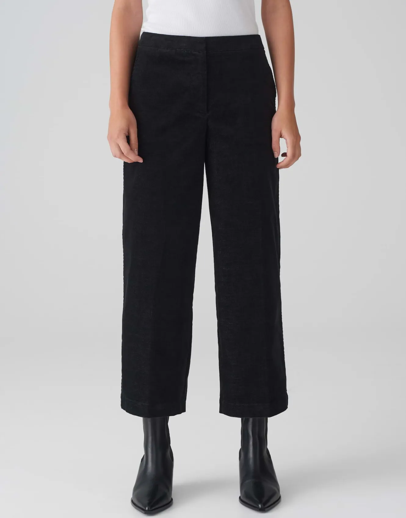 samthose_mondai_schwarz_online_bestellen_1.webp OPUS Samthose Mondai Schwarz Online Bestellen^Damen Hosen