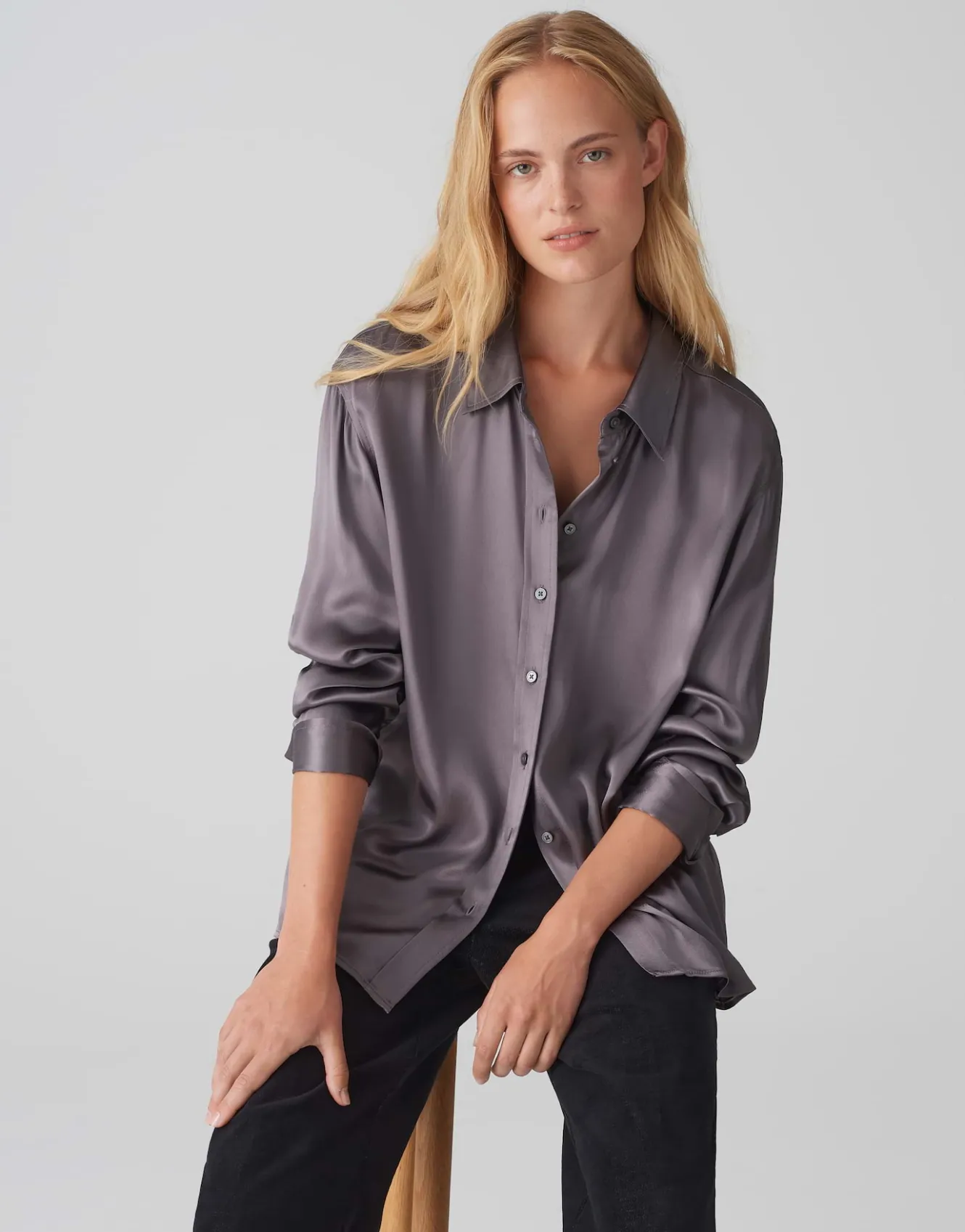 satinbluse_fenzy_grau_online_bestellen_8.webp OPUS Satinbluse Fenzy Grau Online Bestellen^Damen Blusen