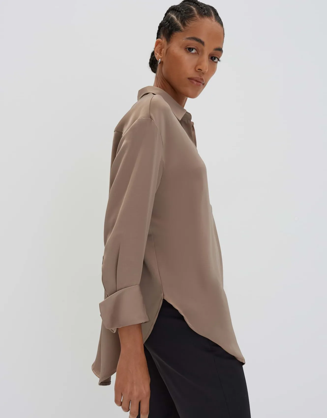 satinbluse_zanza_beige_online_bestellen_3.webp OPUS Satinbluse Zanza Beige Online Bestellen^Damen Blusen