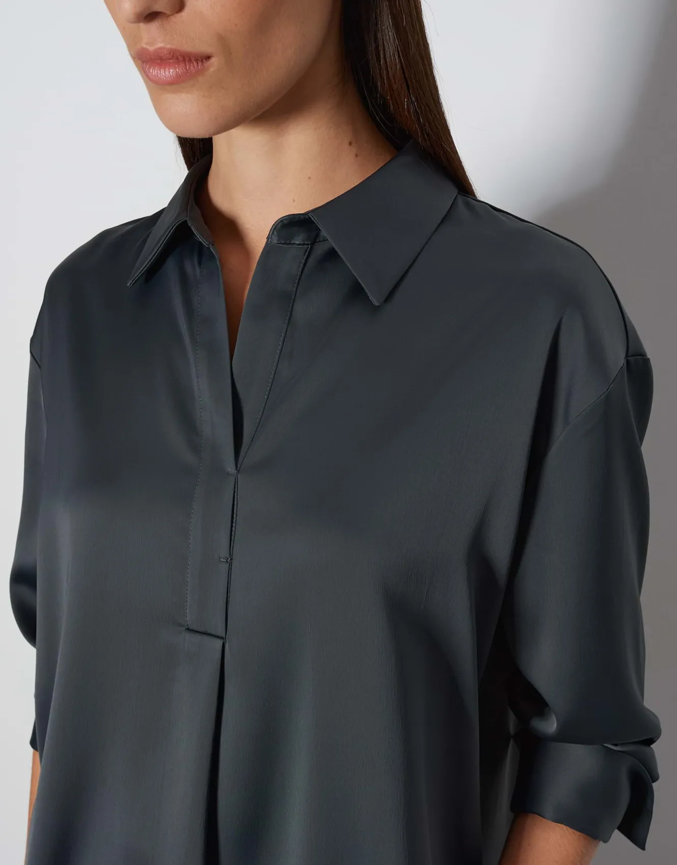 satinbluse_zanza_grau_online_bestellen_4.webp OPUS Satinbluse Zanza Grau Online Bestellen^Damen Blusen