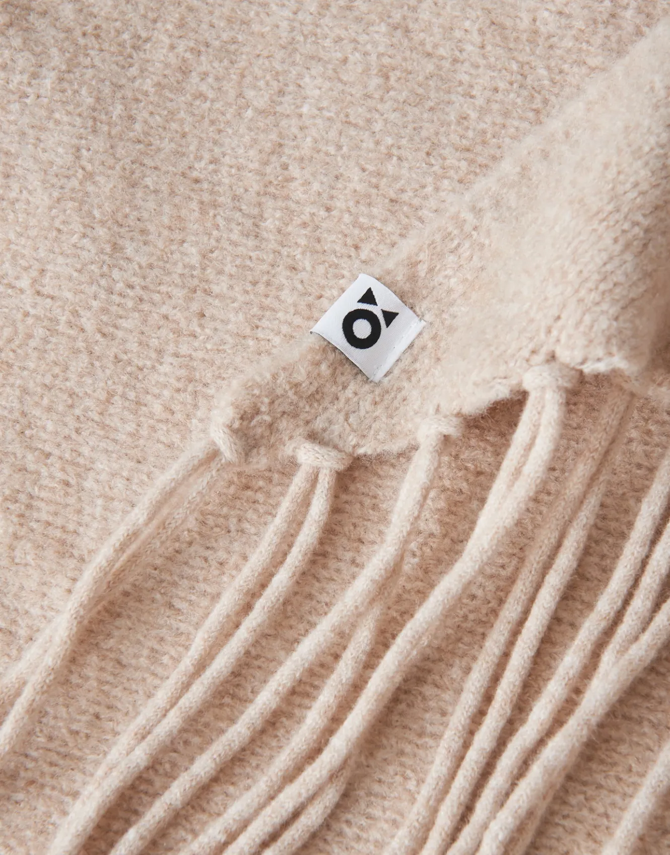 schal_awaro_scarf_beige_online_bestellen_5.webp OPUS Schal Awaro Scarf Beige Online Bestellen^Damen Accessoires