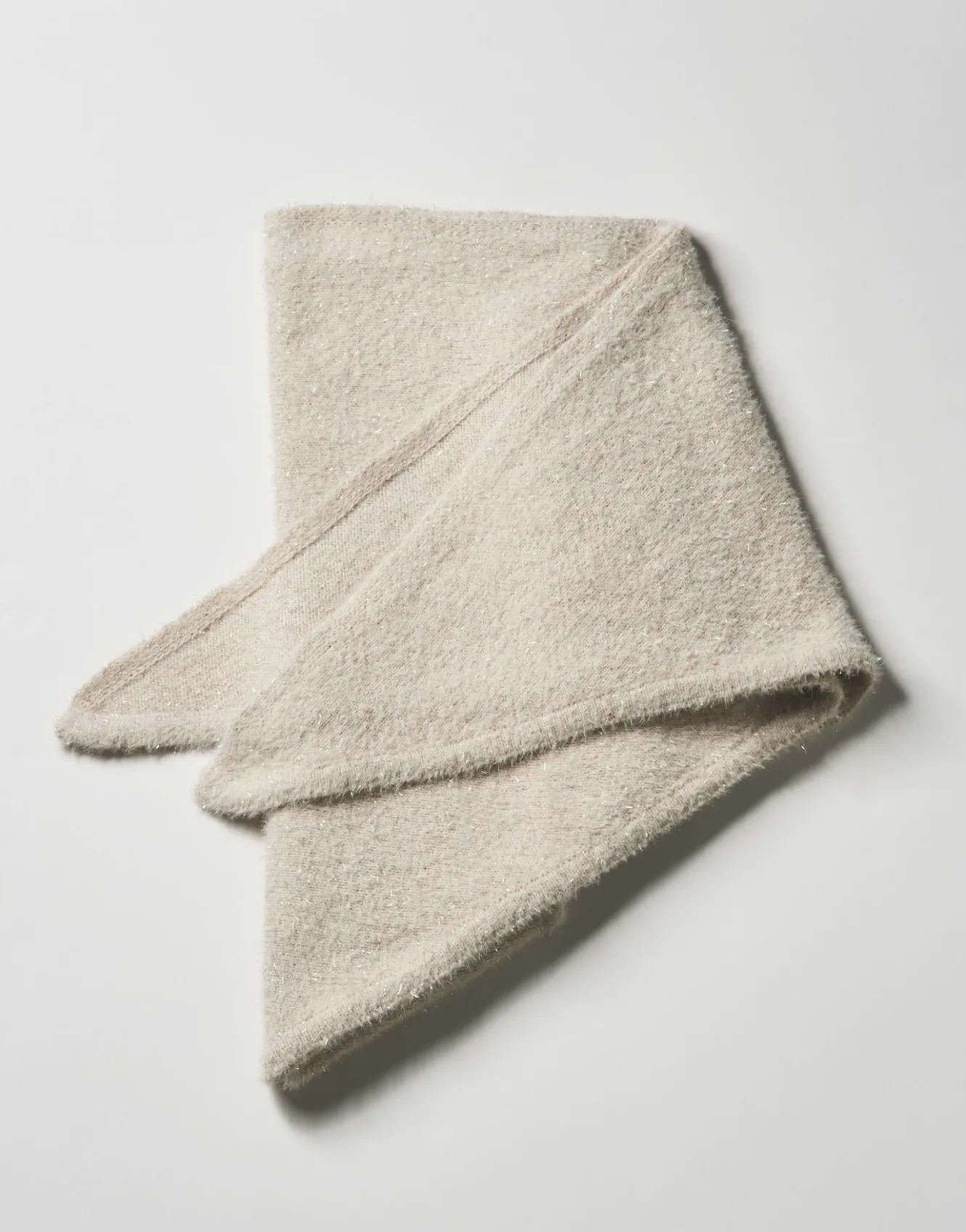 schal_baleina_soft_beige_online_bestellen_4.webp OPUS Schal Baleina Soft Beige Online Bestellen^Damen Accessoires