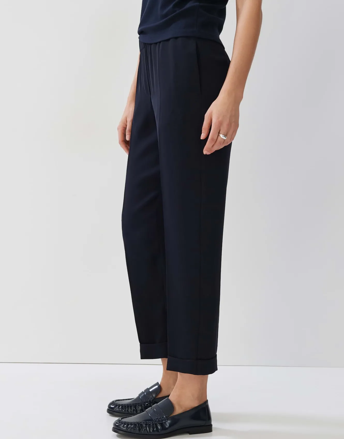 schlupfhose_carlah_blau_online_bestellen_4.webp OPUS Schlupfhose Carlah Blau Online Bestellen^Damen Hosen