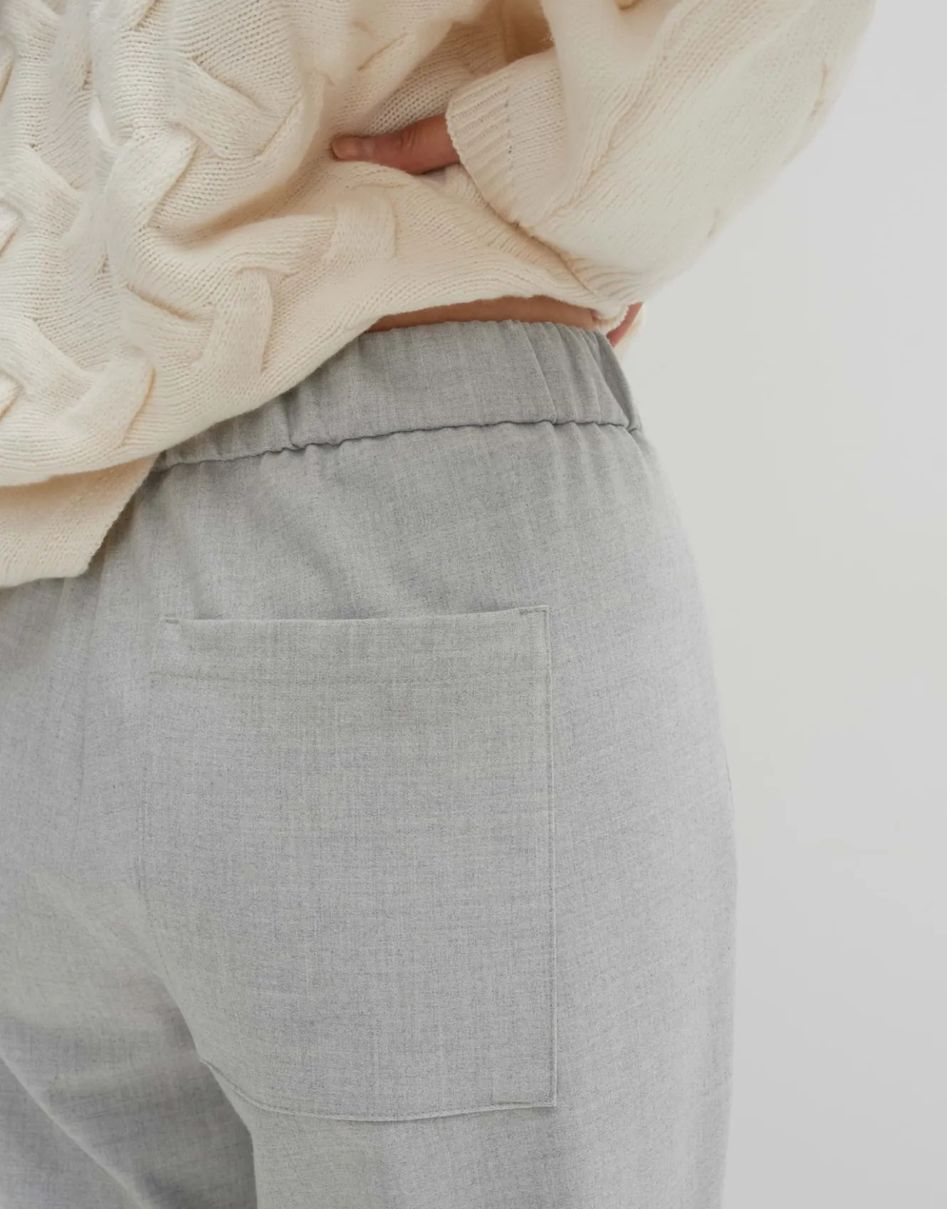 schlupfhose_charlie_utility_grau_online_bestellen_4.webp OPUS Schlupfhose Charlie Utility Grau Online Bestellen^Damen Hosen