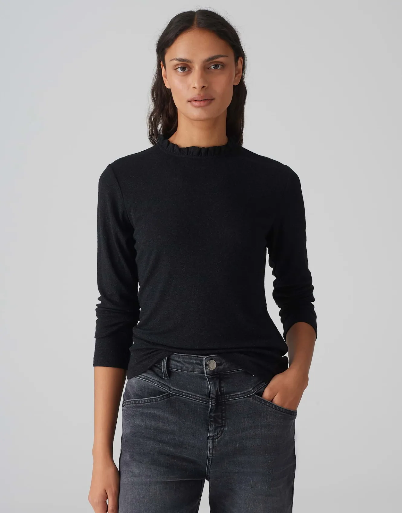 shirt_sanba_schwarz_online_bestellen_1.webp OPUS Shirt Sanba Schwarz Online Bestellen^Damen Shirts
