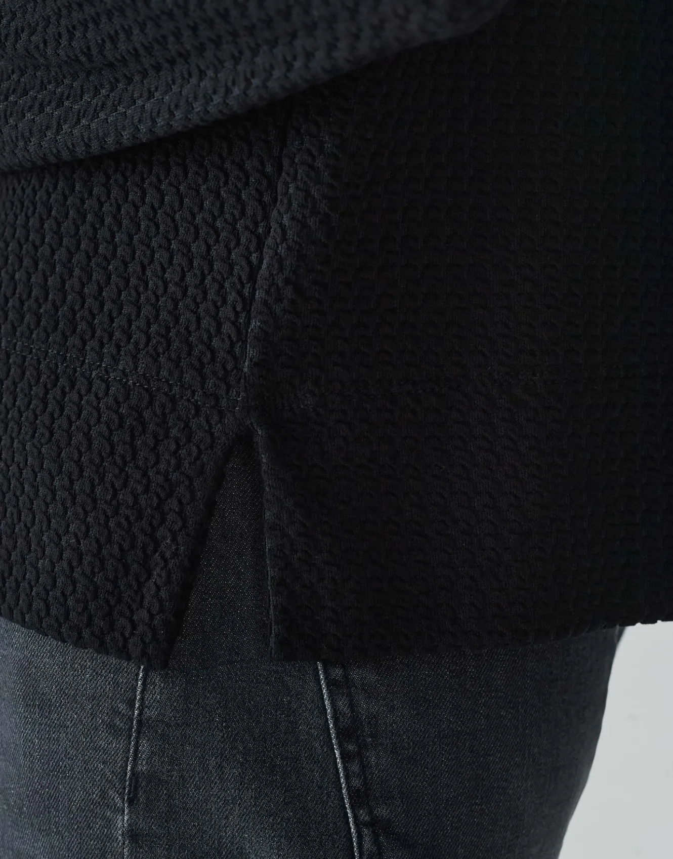 shirt_sufu_schwarz_online_bestellen_5.webp OPUS Shirt Sufu Schwarz Online Bestellen^Damen Shirts
