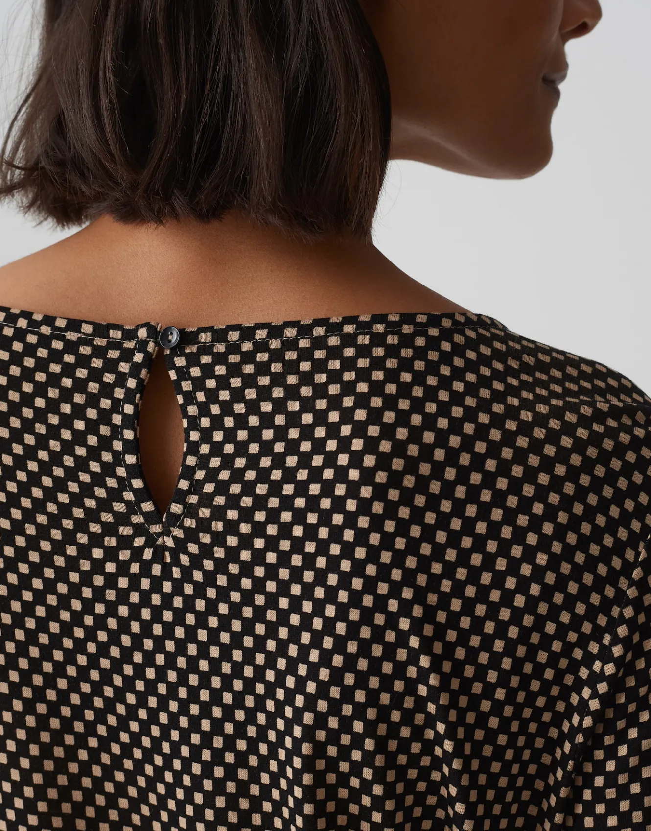 shirt_sutha_aop_beige_online_bestellen_3.webp OPUS Shirt Sutha Aop Beige Online Bestellen^Damen Shirts