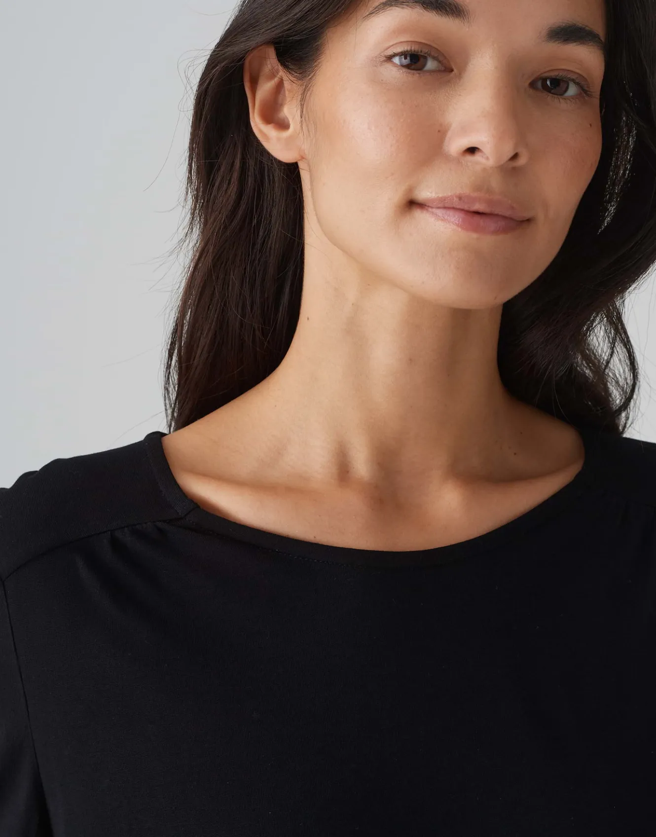 shirt_sutha_schwarz_online_bestellen_3.webp OPUS Shirt Sutha Schwarz Online Bestellen^Damen Shirts