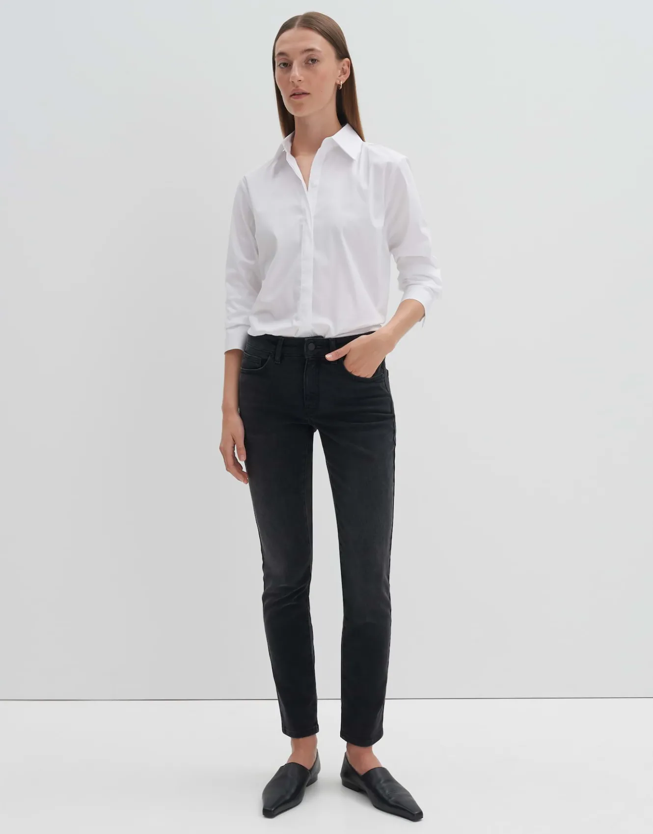 slim_jeans_catia_iconic_schwarz_online_bestellen_0.webp OPUS Slim Jeans Catia Iconic Schwarz Online Bestellen^Damen Jeans