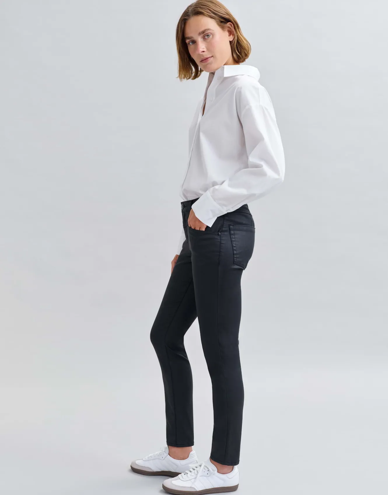slim_jeans_evita_remix_schwarz_online_bestellen_3.webp OPUS Slim Jeans Evita Remix Schwarz Online Bestellen^Damen Hosen | Jeans