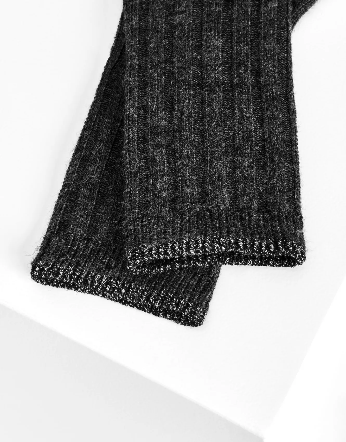 socke_yanna_cashmere_grau_online_bestellen_3.webp OPUS Socke Yanna Cashmere Grau Online Bestellen^Damen Accessoires