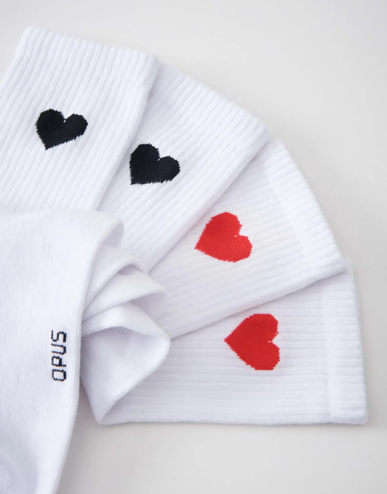 socke_yennis_heart_wei_online_bestellen_7.webp OPUS Socke Yennis Heart Weiß Online Bestellen^Damen Accessoires