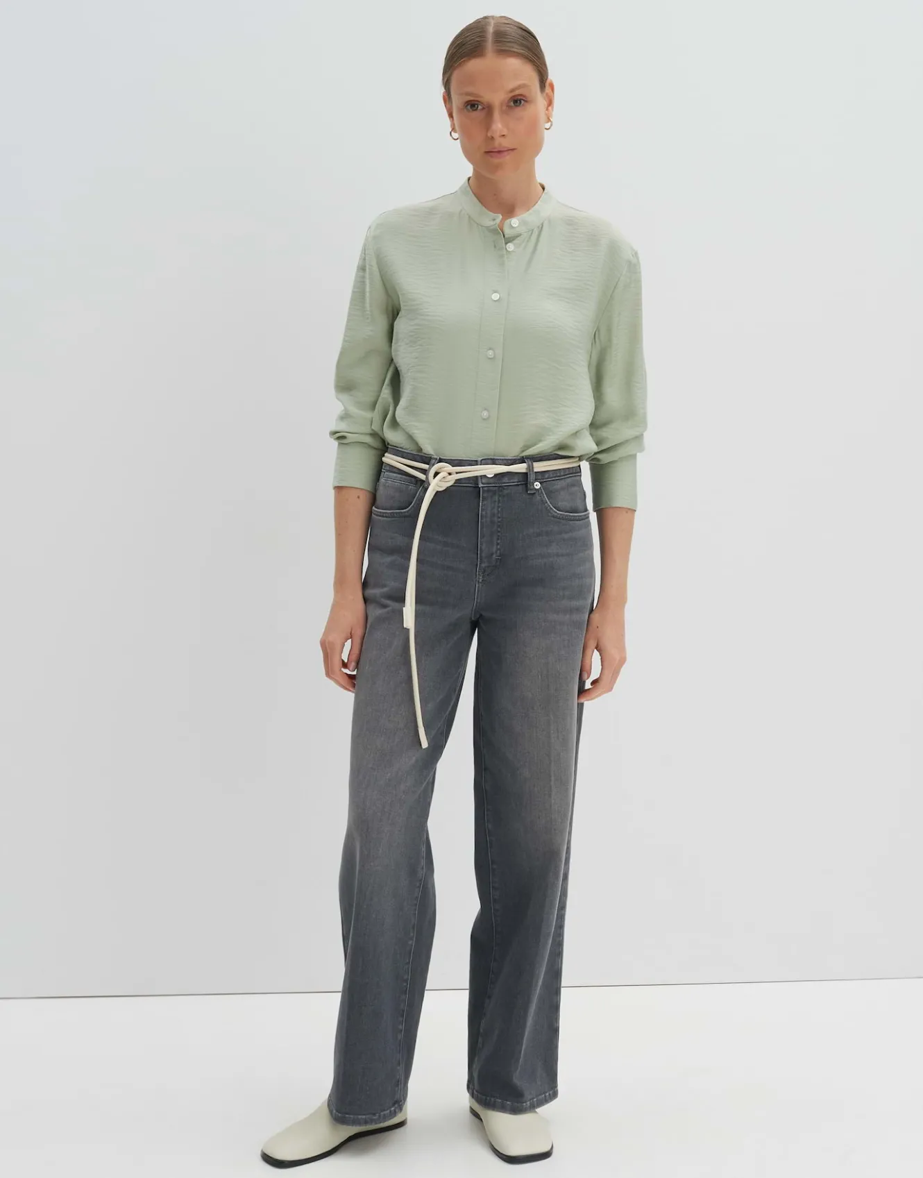 stehkragenbluse_ziano_grn_online_bestellen_0.webp OPUS Stehkragenbluse Ziano Grün Online Bestellen^Damen Blusen