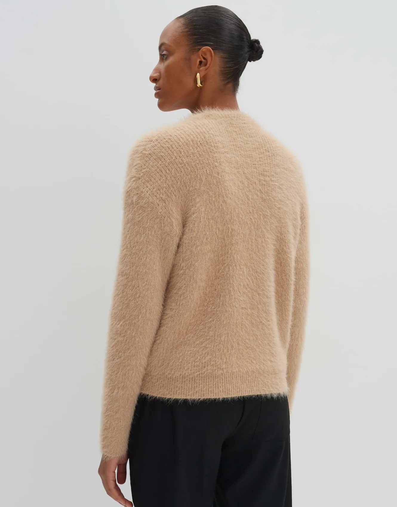 strickjacke_tannah_beige_online_bestellen_2.webp OPUS Strickjacke Tannah Beige Online Bestellen^Damen Strick