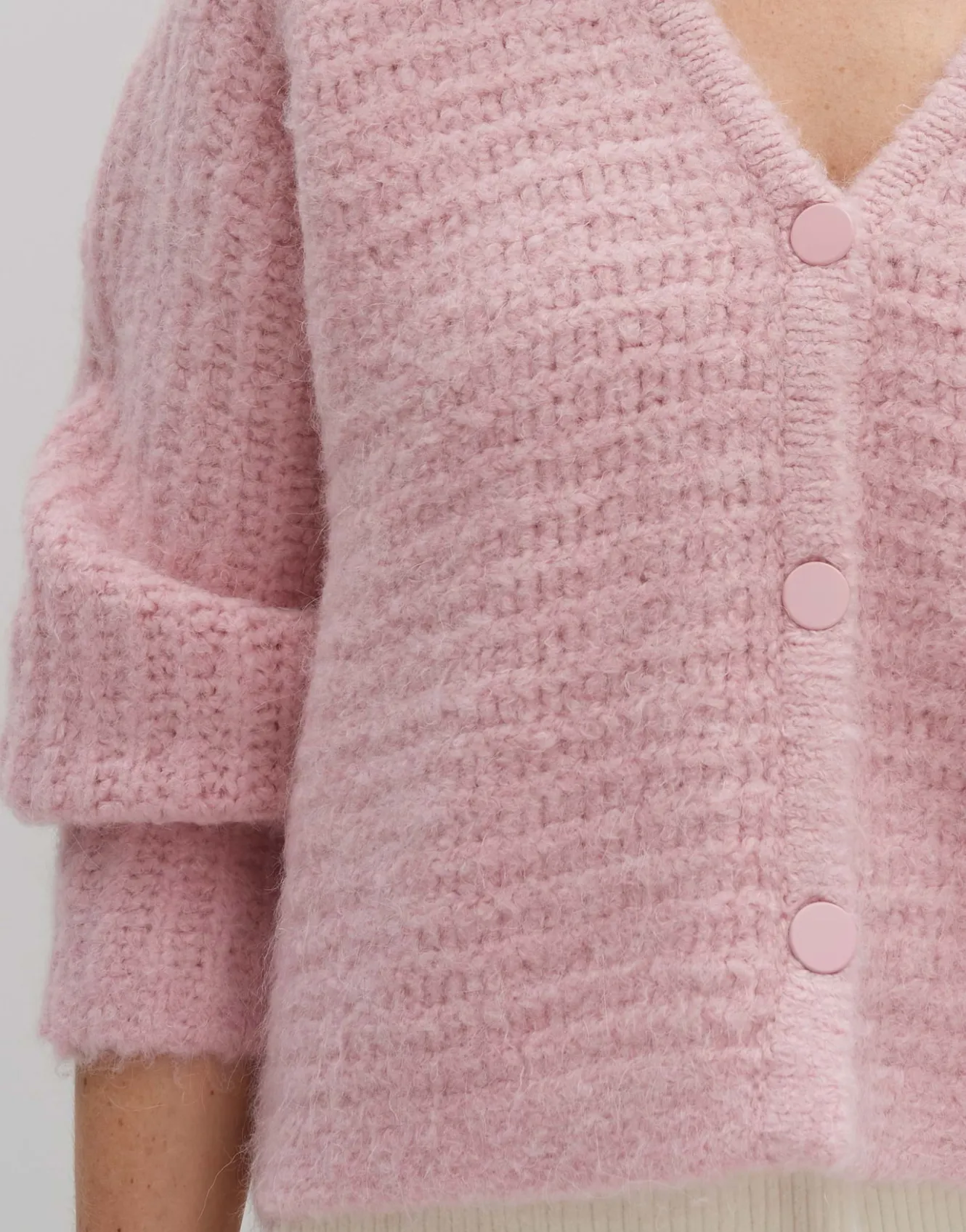 strickjacke_timaria_ros_online_bestellen_3.webp OPUS Strickjacke Timaria Rosé Online Bestellen^Damen Strick