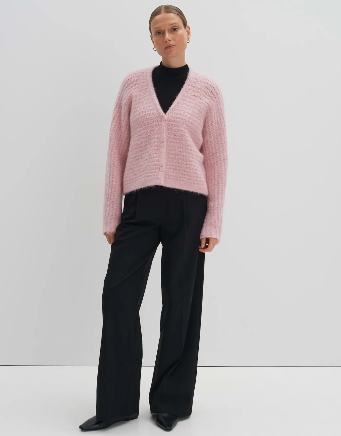 strickjacke_timaria_ros_online_bestellen_5.webp OPUS Strickjacke Timaria Rosé Online Bestellen^Damen Strick