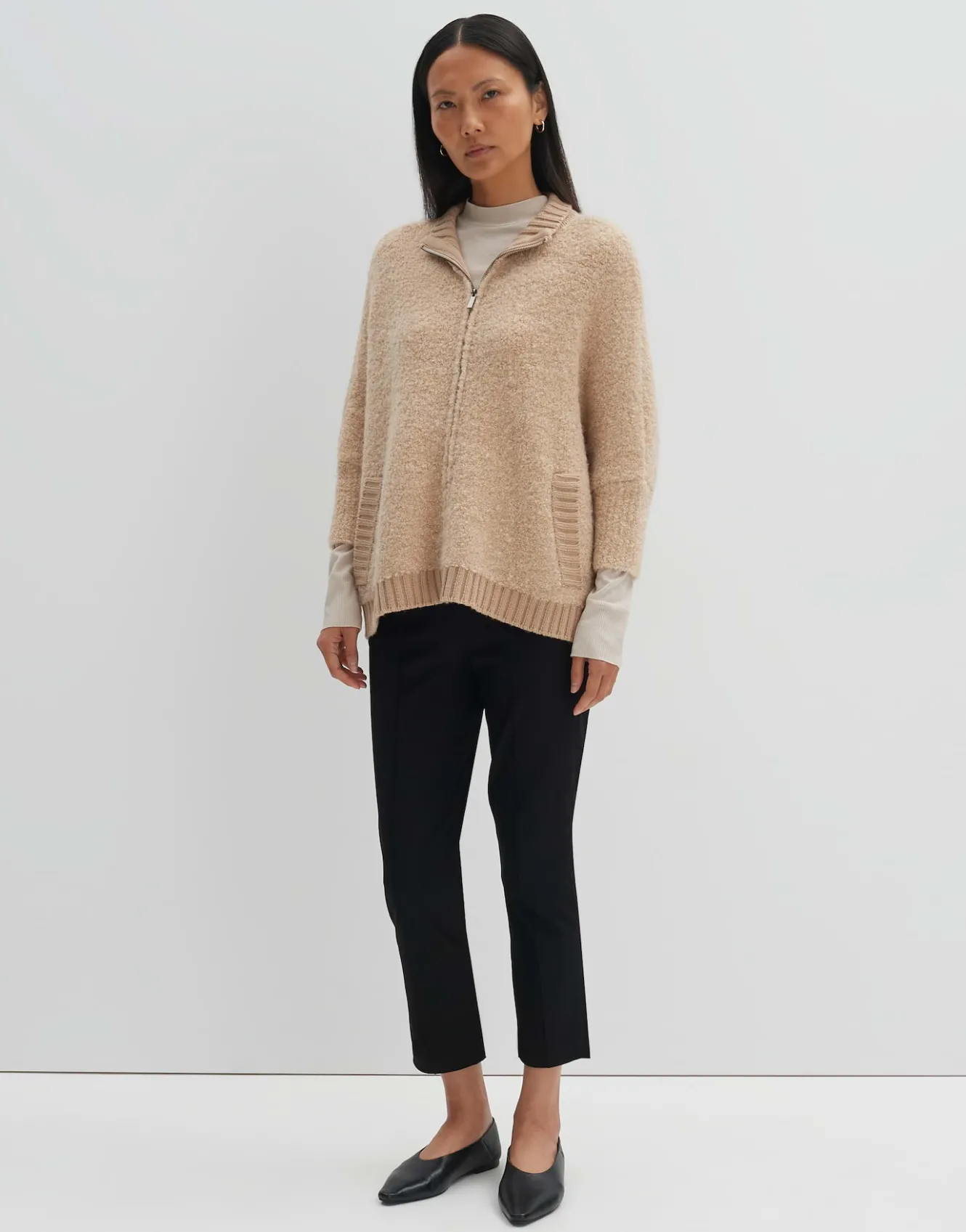 strickjacke_touclee_detail_beige_online_bestellen_5.webp OPUS Strickjacke Touclee Detail Beige Online Bestellen^Damen Strick