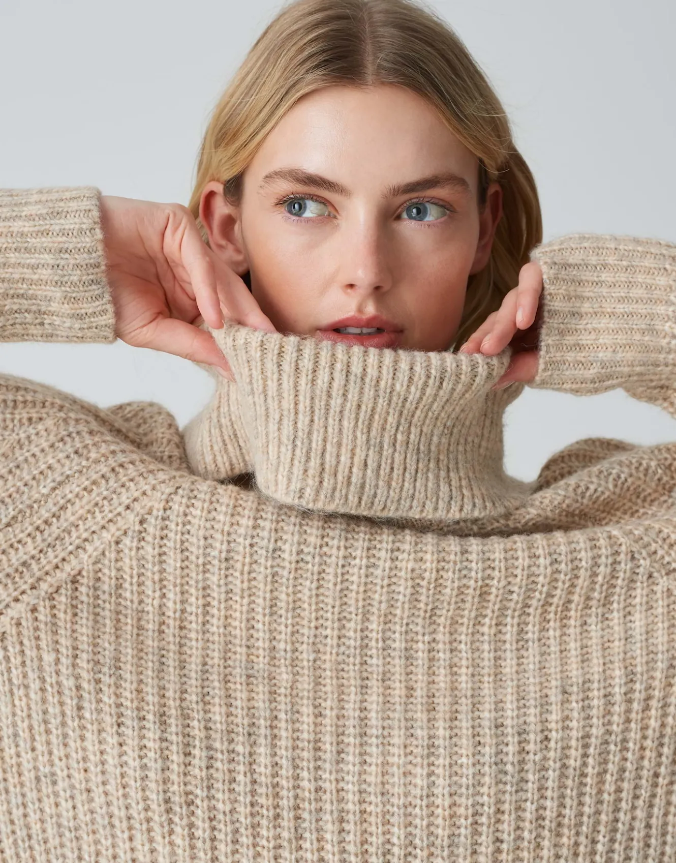 strickkleid_wakya_beige_online_bestellen_4.webp OPUS Strickkleid Wakya Beige Online Bestellen^Damen Strick | Kleider