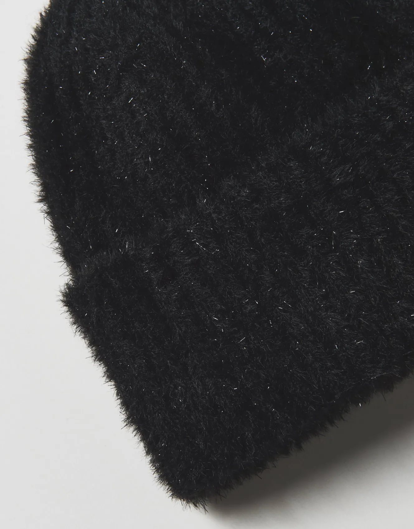strickmtze_blinny_soft_schwarz_online_bestellen_4.webp OPUS Strickmütze Blinny Soft Schwarz Online Bestellen^Damen Accessoires