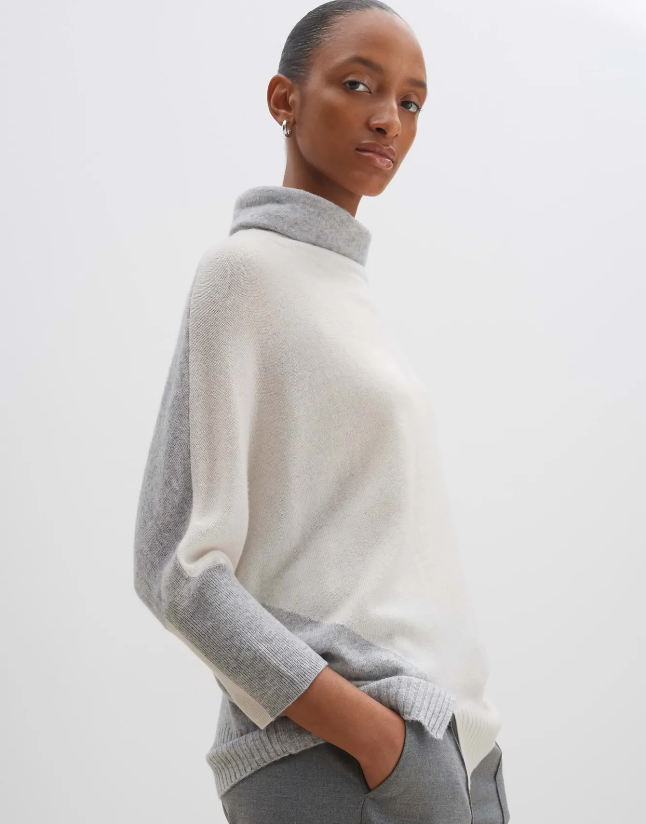 strickpullover_temily_grau_online_bestellen_3.webp OPUS Strickpullover Temily Grau Online Bestellen^Damen Strick