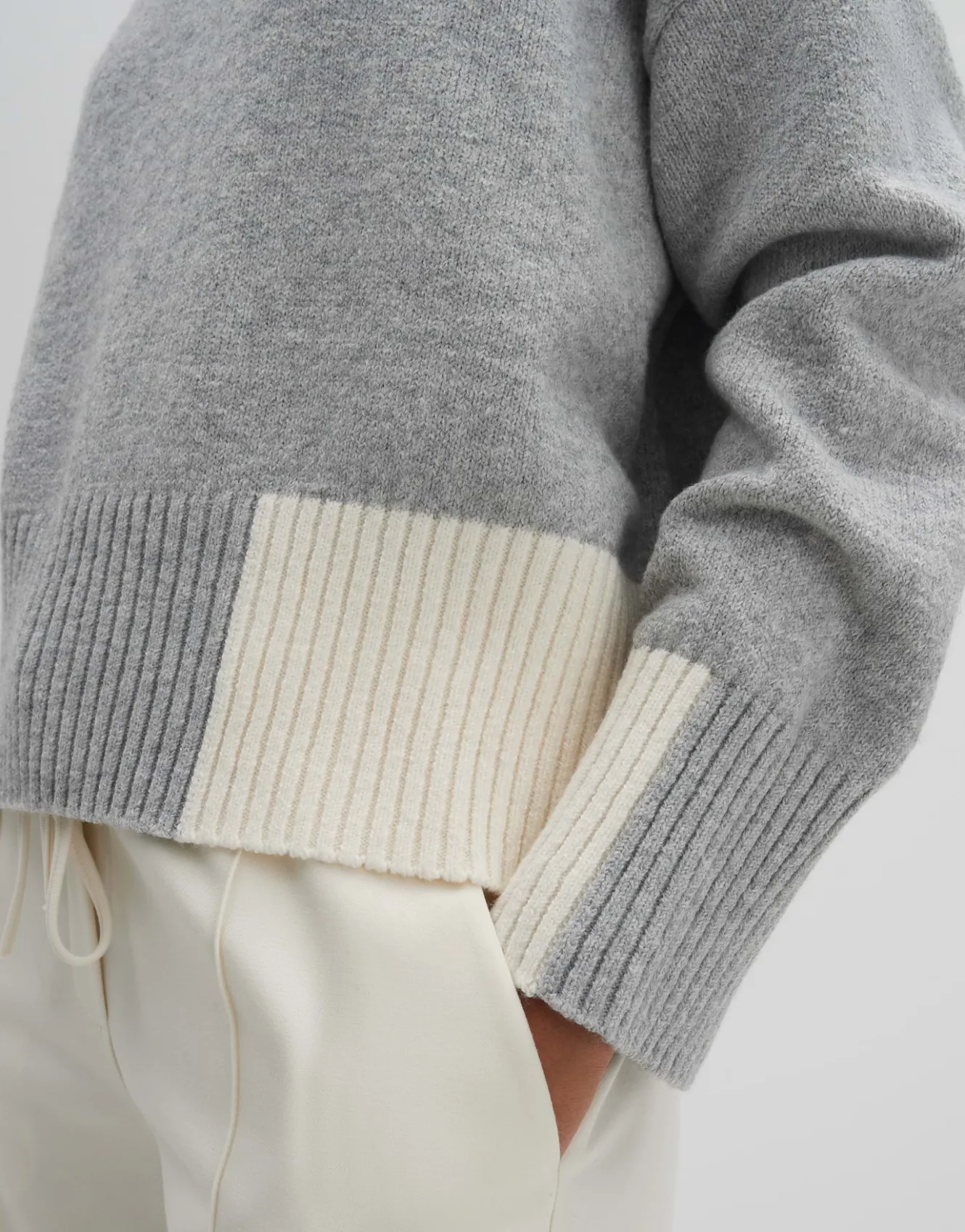strickpullover_tomie_grau_online_bestellen_3.webp OPUS Strickpullover Tomie Grau Online Bestellen^Damen Strick