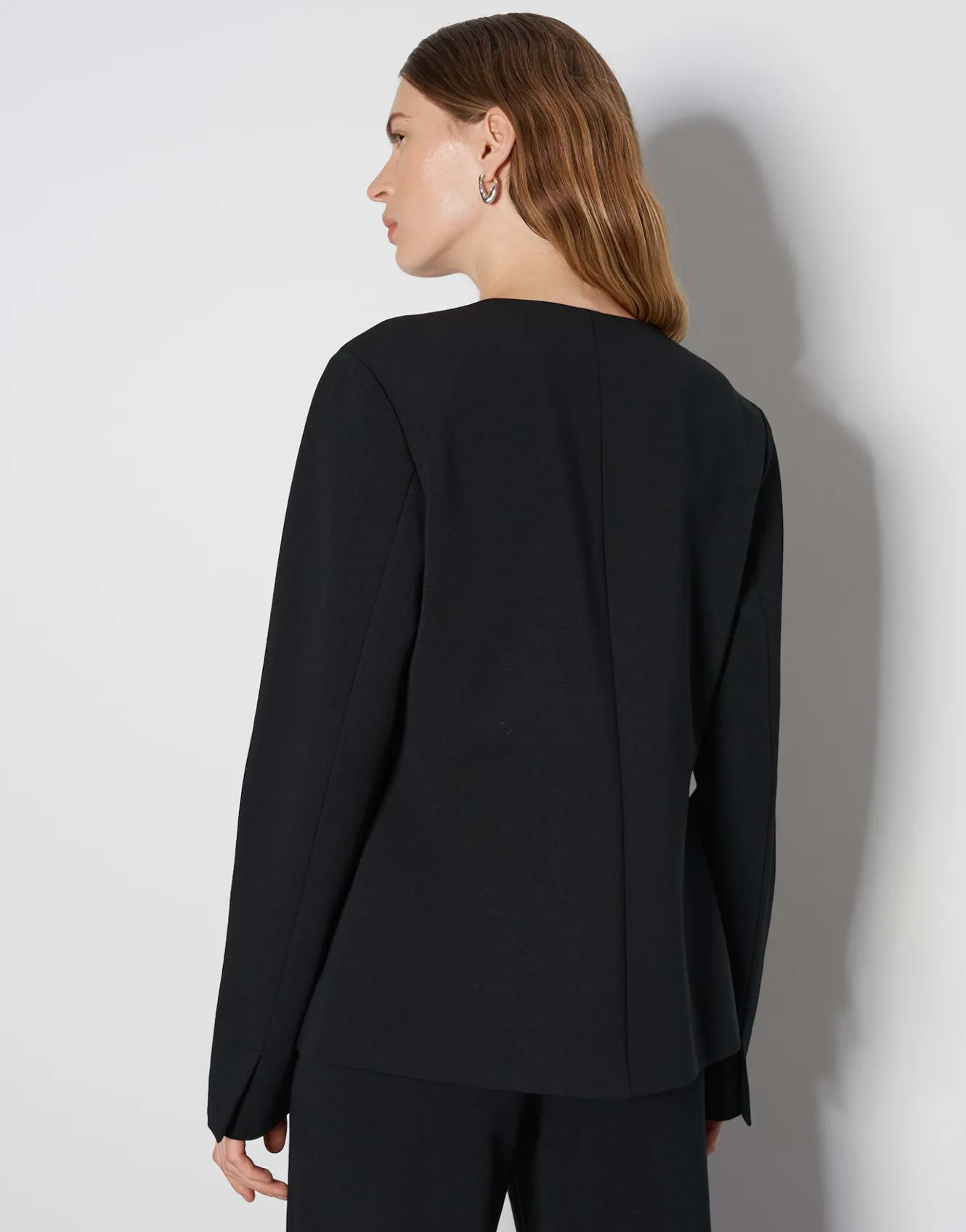 sweatblazer_nebru_schwarz_online_bestellen_2.webp OPUS Sweatblazer Nebru Schwarz Online Bestellen^Damen Blazer / Westen