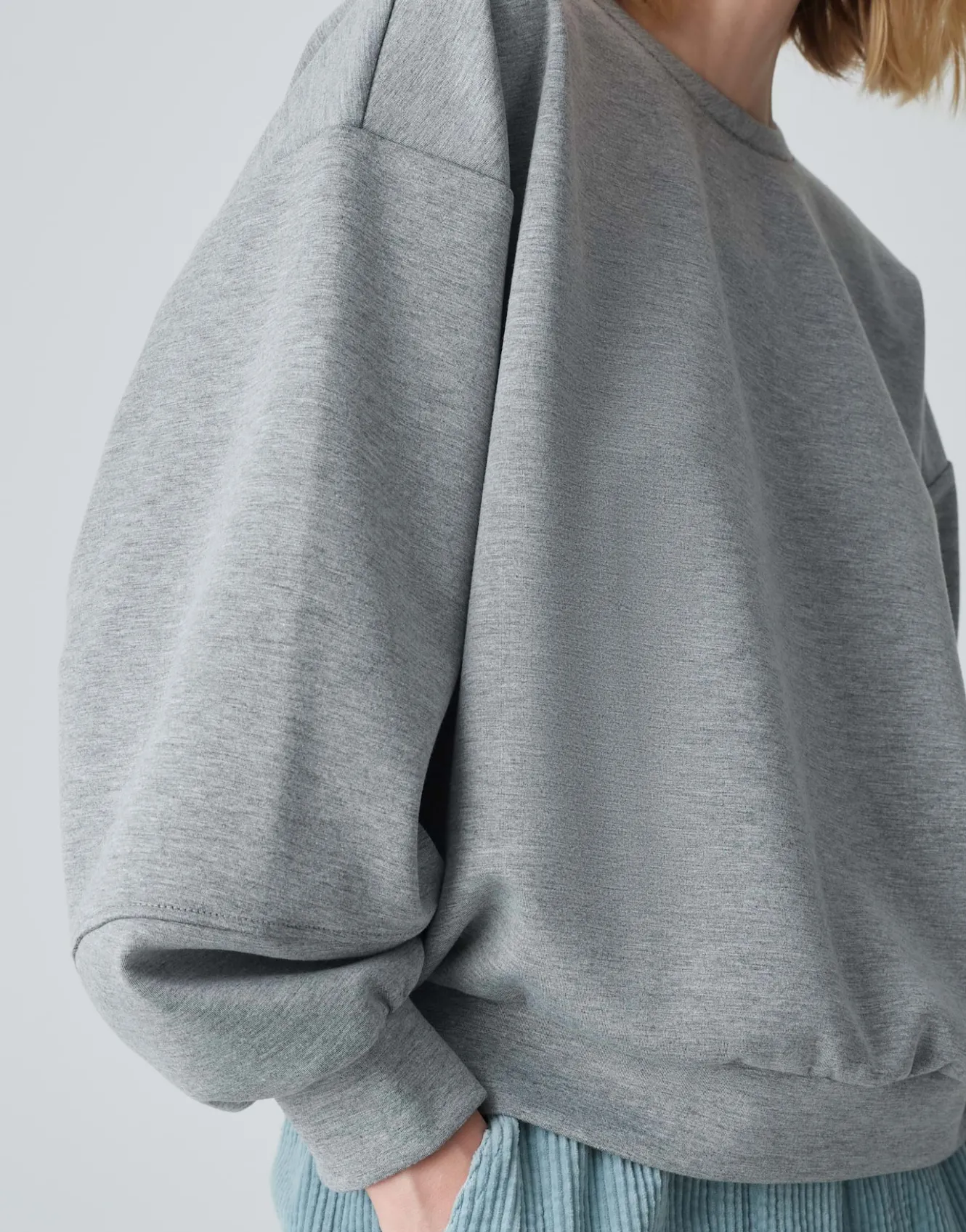 sweater_gugi_grau_online_bestellen_3.webp OPUS Sweater Gugi Grau Online Bestellen^Damen Sweat