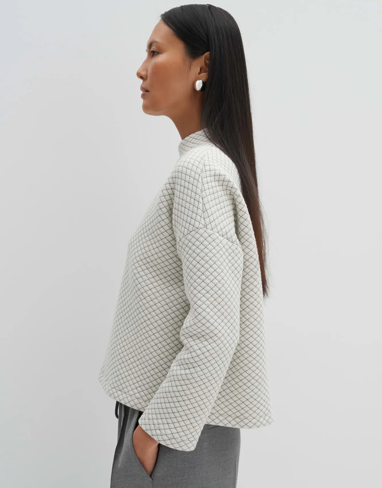 sweater_ucristal_detail_wei_online_bestellen_3.webp OPUS Sweater Ucristal Detail Weiß Online Bestellen^Damen Sweat