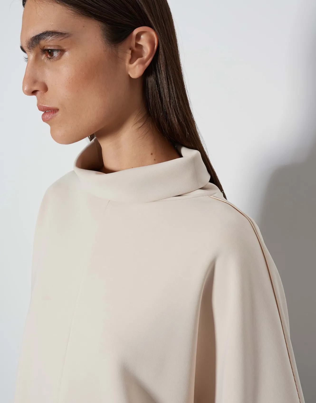 sweater_umava_detail_beige_online_bestellen_4.webp OPUS Sweater Umava Detail Beige Online Bestellen^Damen Sweat