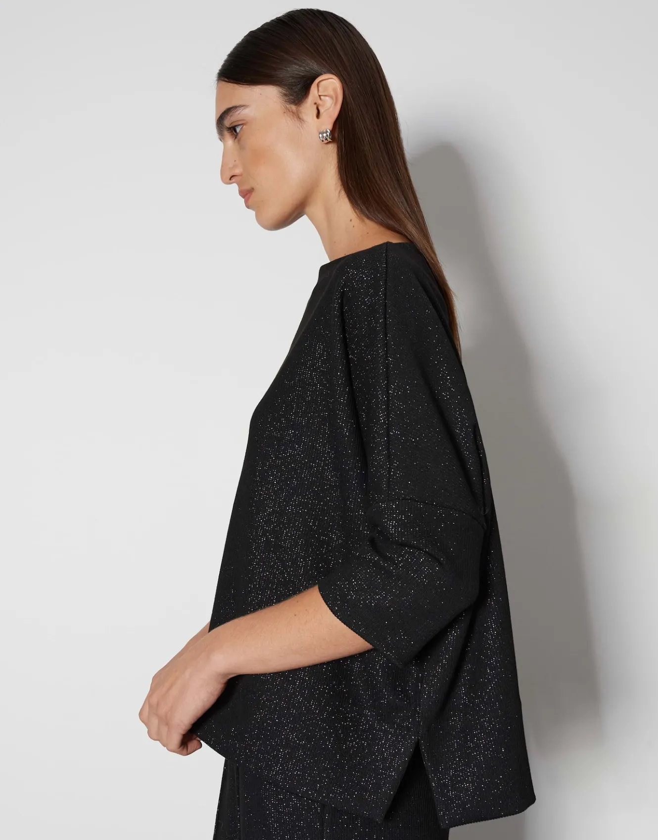 sweater_ushiny_detail_schwarz_online_bestellen_3.webp OPUS Sweater Ushiny Detail Schwarz Online Bestellen^Damen Sweat