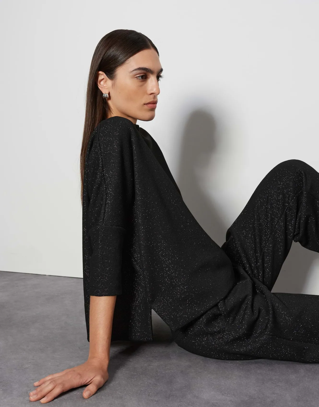 sweater_ushiny_detail_schwarz_online_bestellen_8.webp OPUS Sweater Ushiny Detail Schwarz Online Bestellen^Damen Sweat