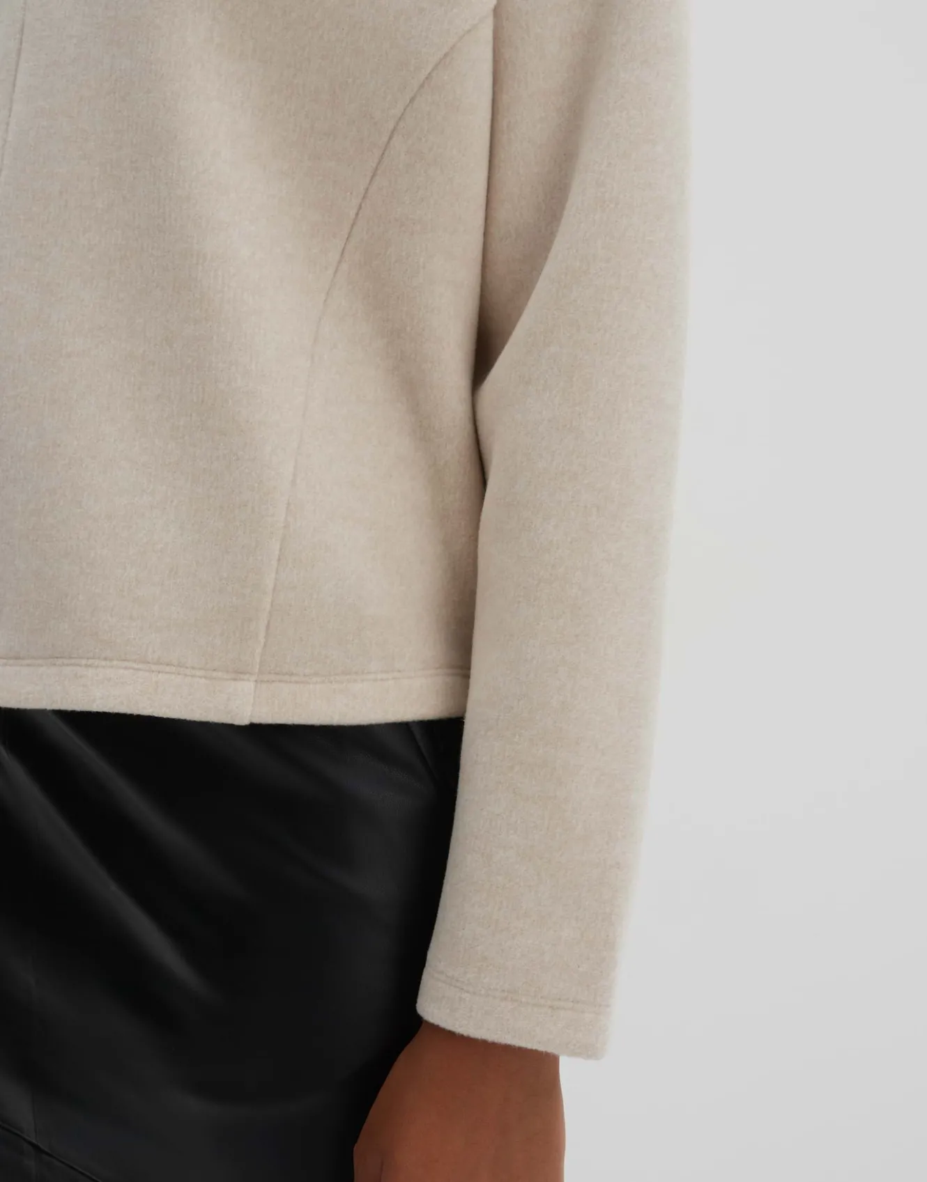 sweater_usmara_beige_online_bestellen_4.webp OPUS Sweater Usmara Beige Online Bestellen^Damen Sweat