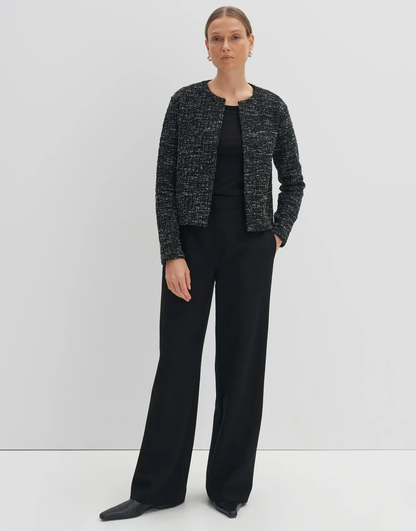 sweatjacke_ulaya_schwarz_online_bestellen_0.webp OPUS Sweatjacke Ulaya Schwarz Online Bestellen^Damen Sweat | Blazer / Westen