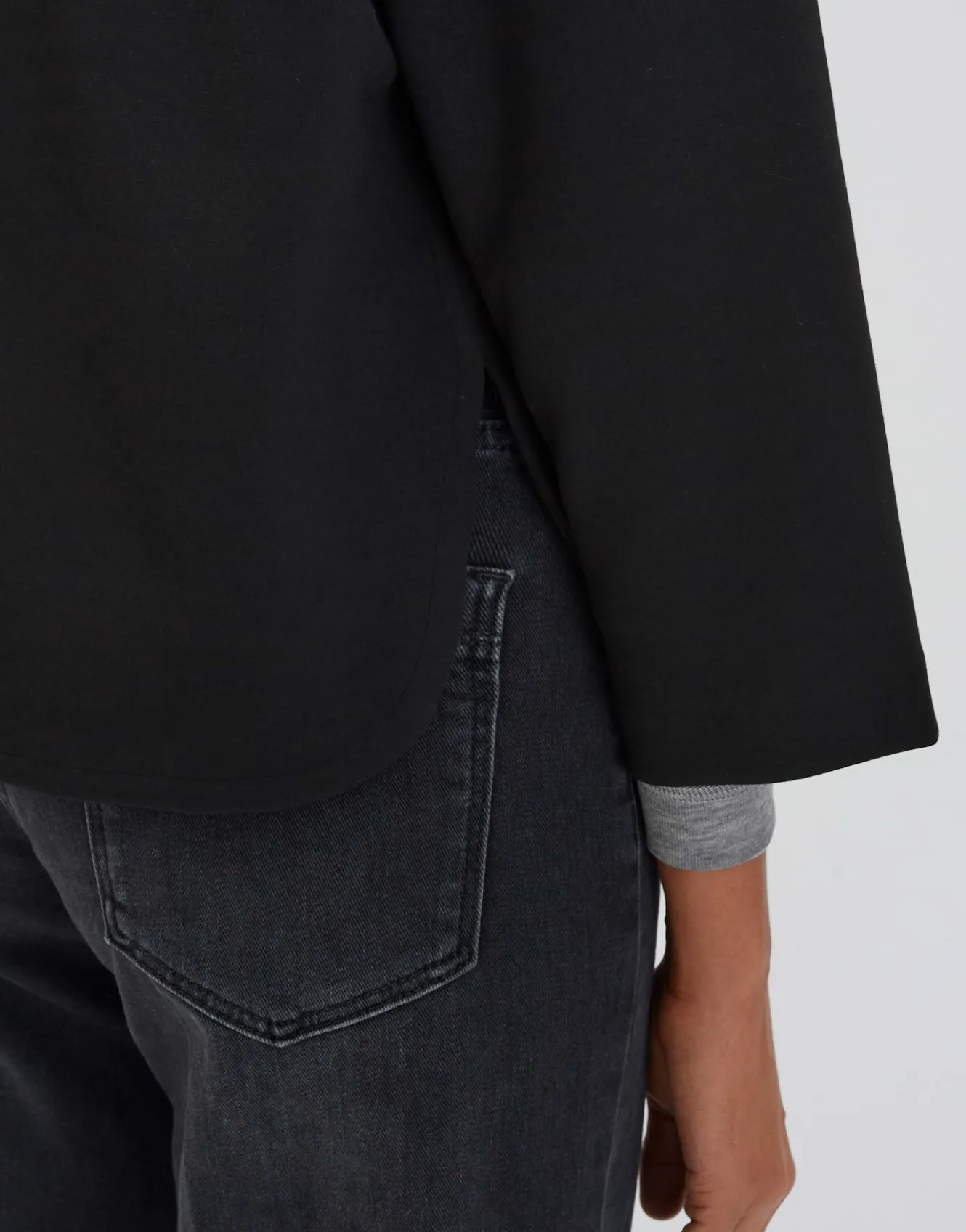 sweatjacke_uleiko_schwarz_online_bestellen_5.webp OPUS Sweatjacke Uleiko Schwarz Online Bestellen^Damen Sweat