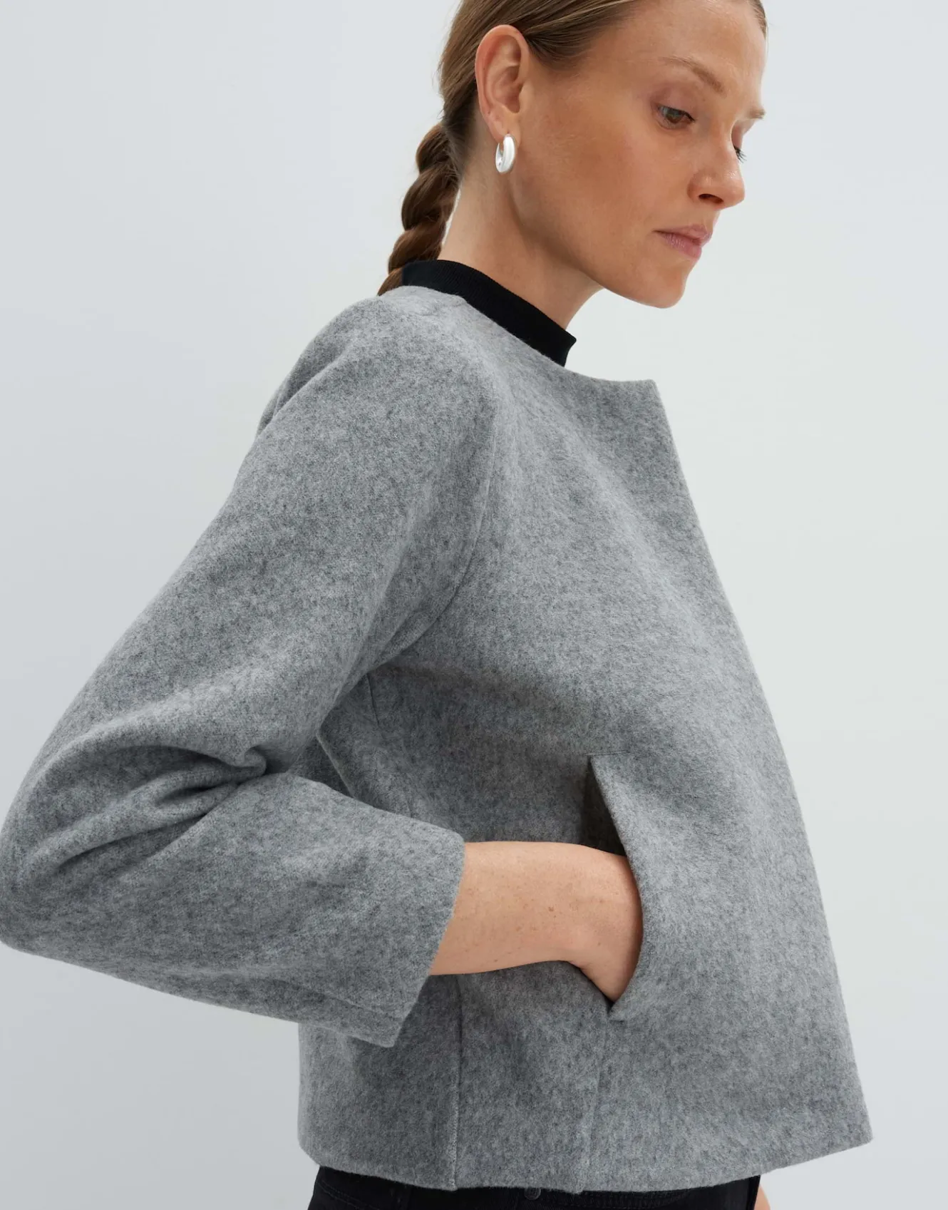 sweatjacke_utina_grau_online_bestellen_3.webp OPUS Sweatjacke Utina Grau Online Bestellen^Damen Sweat