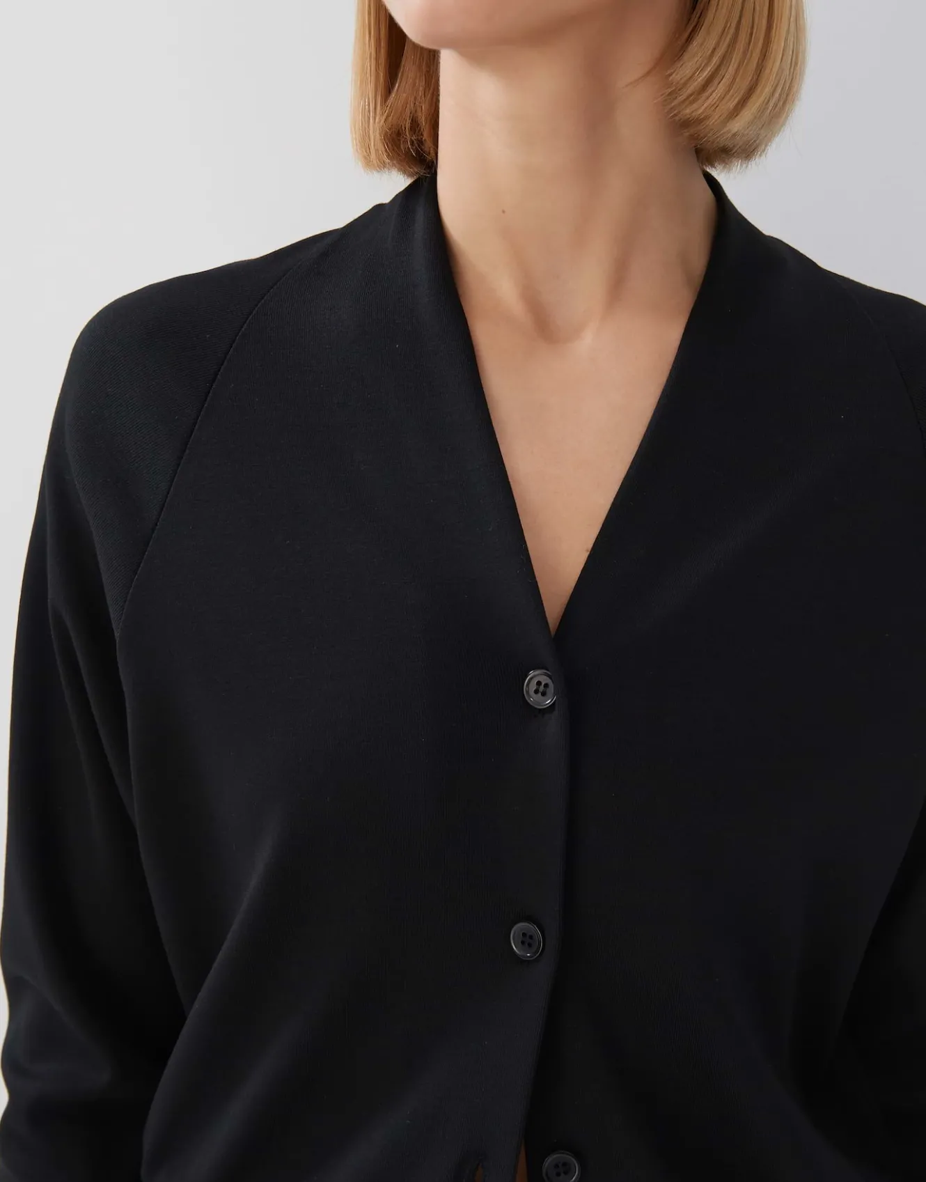 sweatjacke_uyakumi_schwarz_online_bestellen_2.webp OPUS Sweatjacke Uyakumi Schwarz Online Bestellen^Damen Strick | Sweat