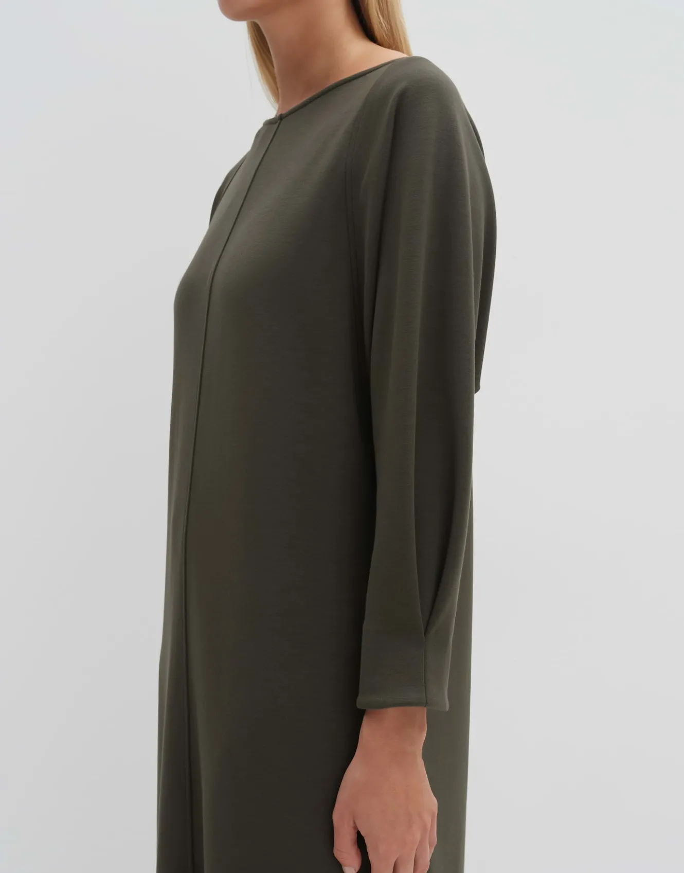 sweatkleid_qelena_grn_online_bestellen_5.webp OPUS Sweatkleid Qelena Grün Online Bestellen^Damen Kleider