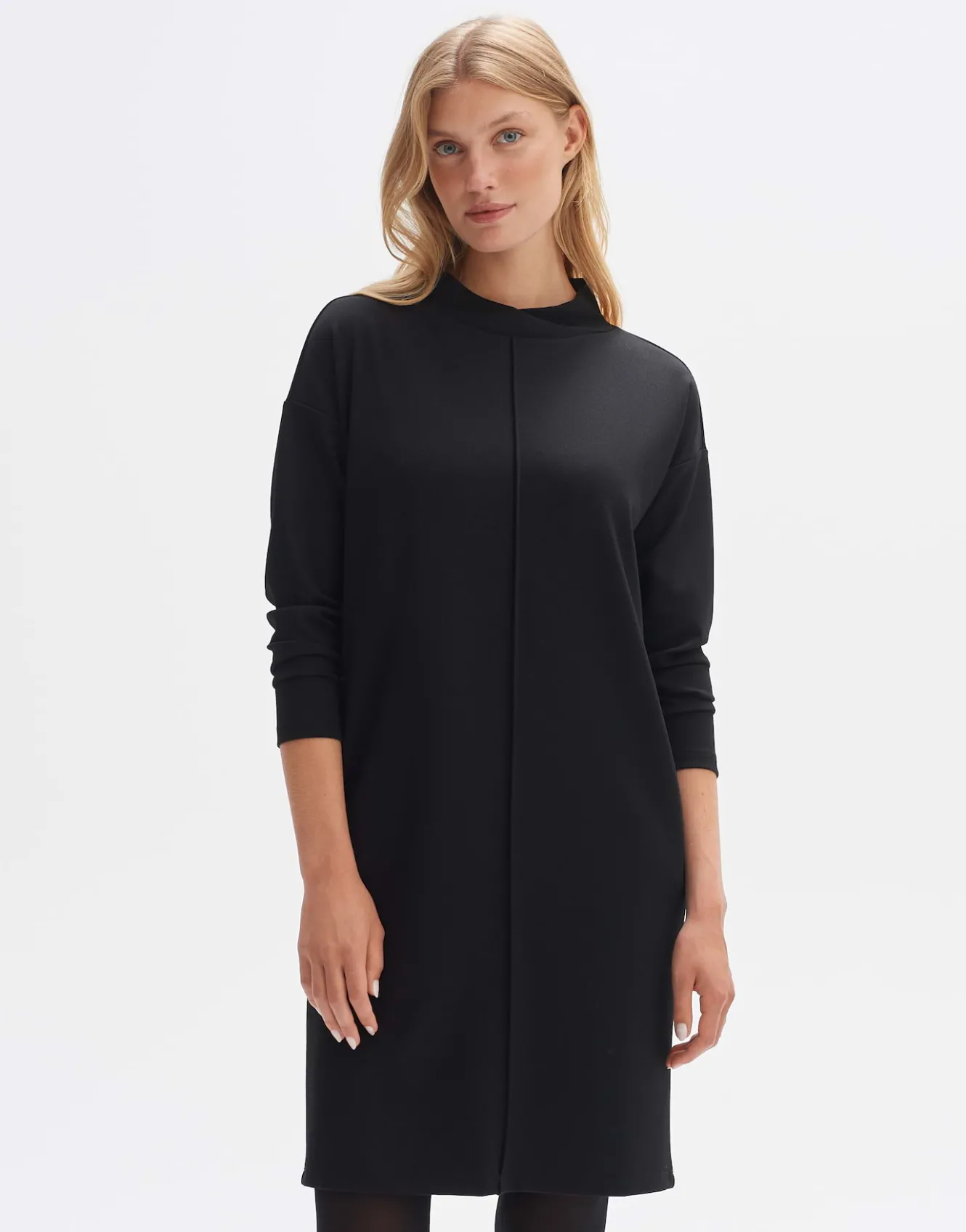 sweatkleid_wabyni_schwarz_online_bestellen_1.webp OPUS Sweatkleid Wabyni Schwarz Online Bestellen^Damen Kleider