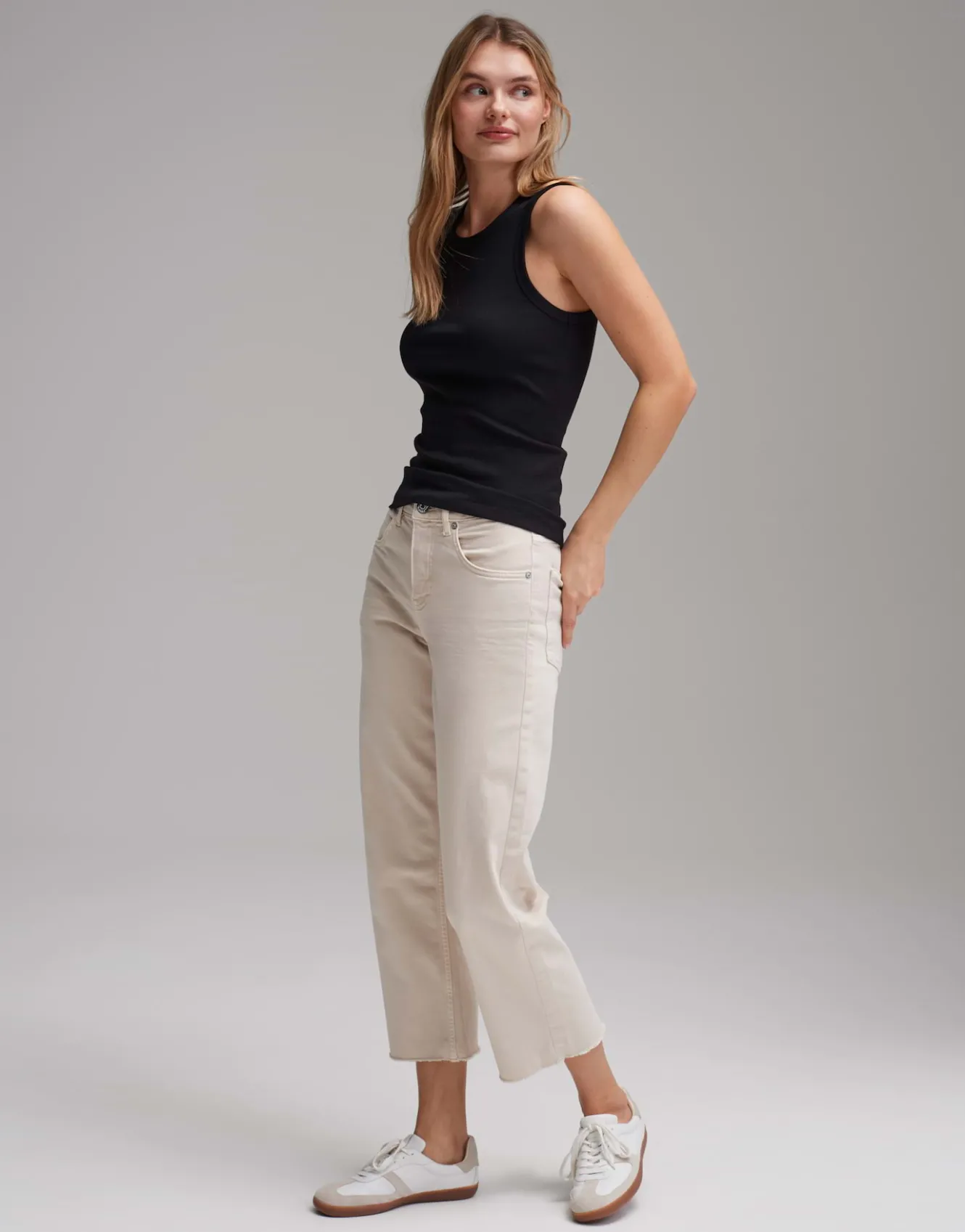 tank_top_ilesso_schwarz_online_bestellen_0.webp OPUS Tank Top Ilesso Schwarz Online Bestellen^Damen Basics | Shirts