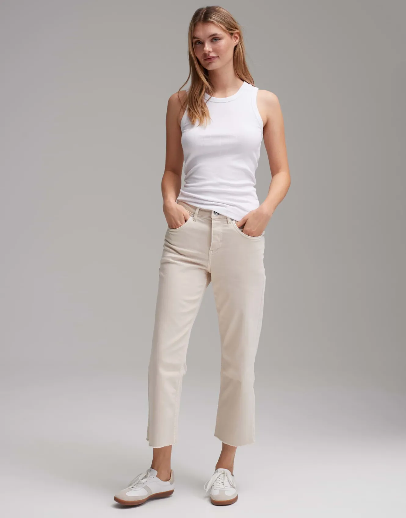 tank_top_ilesso_wei_online_bestellen_0.webp OPUS Tank Top Ilesso Weiß Online Bestellen^Damen Basics | Shirts