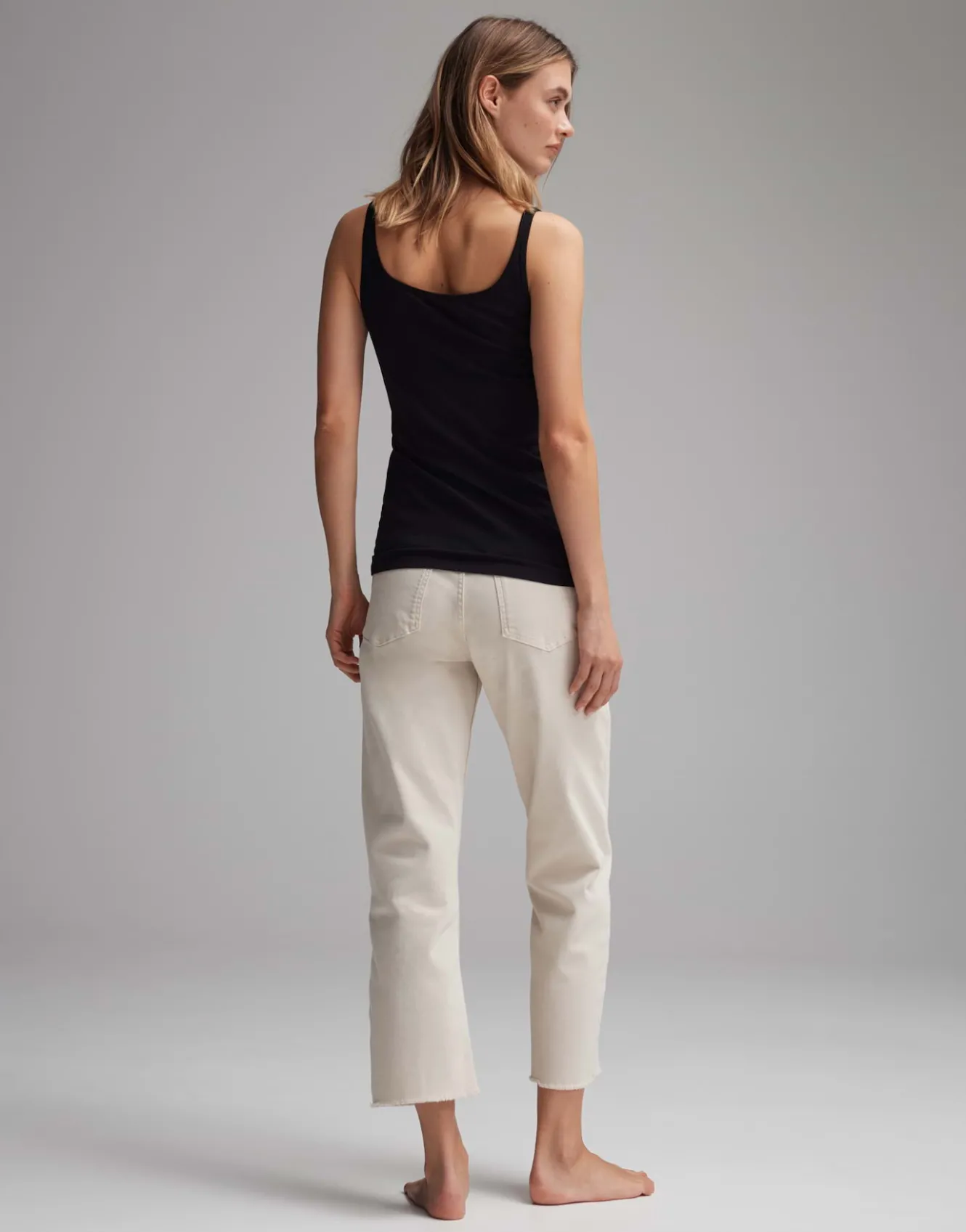 trgertop_ina_schwarz_online_bestellen_2.webp OPUS Trägertop Ina Schwarz Online Bestellen^Damen Basics | Shirts