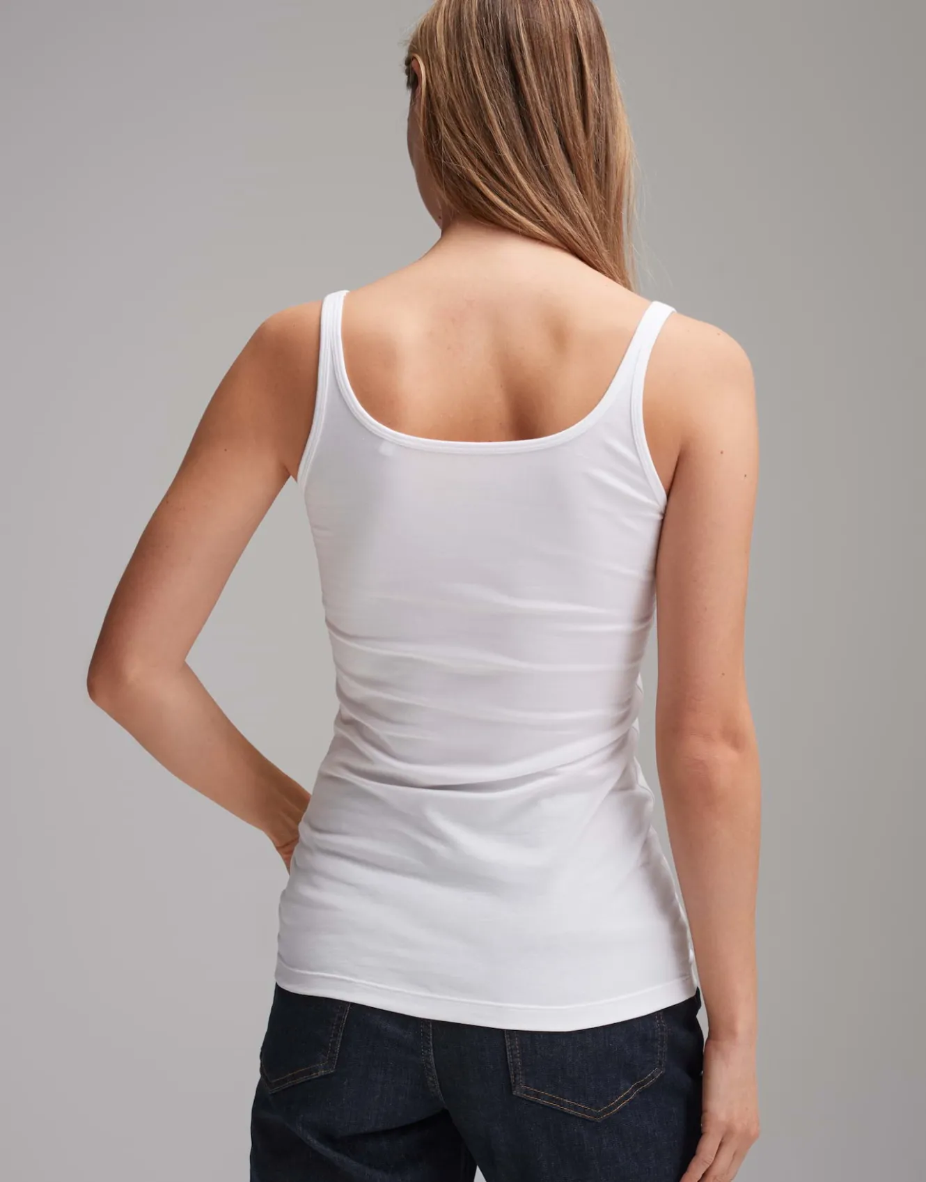trgertop_ina_wei_online_bestellen_2-2.webp OPUS Trägertop Ina Weiß Online Bestellen^Damen Basics | Shirts