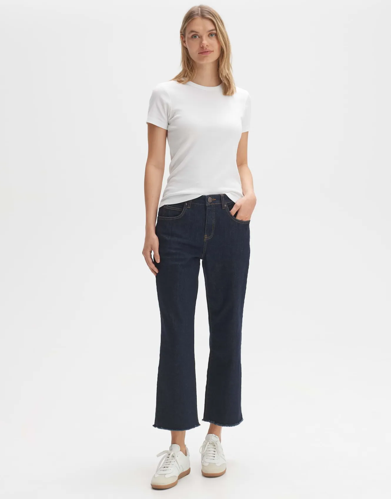 tshirt_samuna_wei_online_bestellen_4.webp OPUS T-Shirt Samuna Weiß Online Bestellen^Damen Basics | Shirts