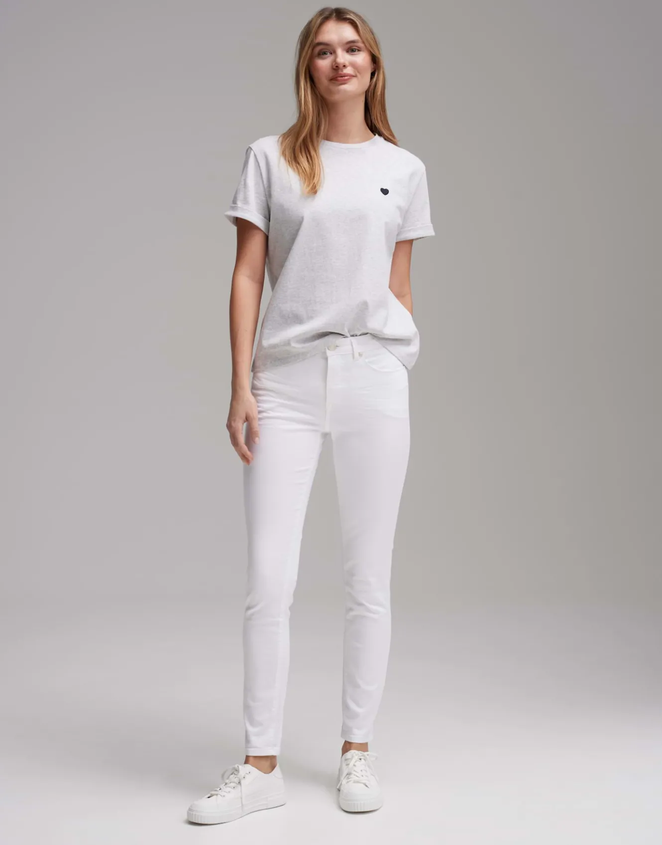tshirt_serz_grau_online_bestellen_4.webp OPUS T-Shirt Serz Grau Online Bestellen^Damen Basics | Shirts