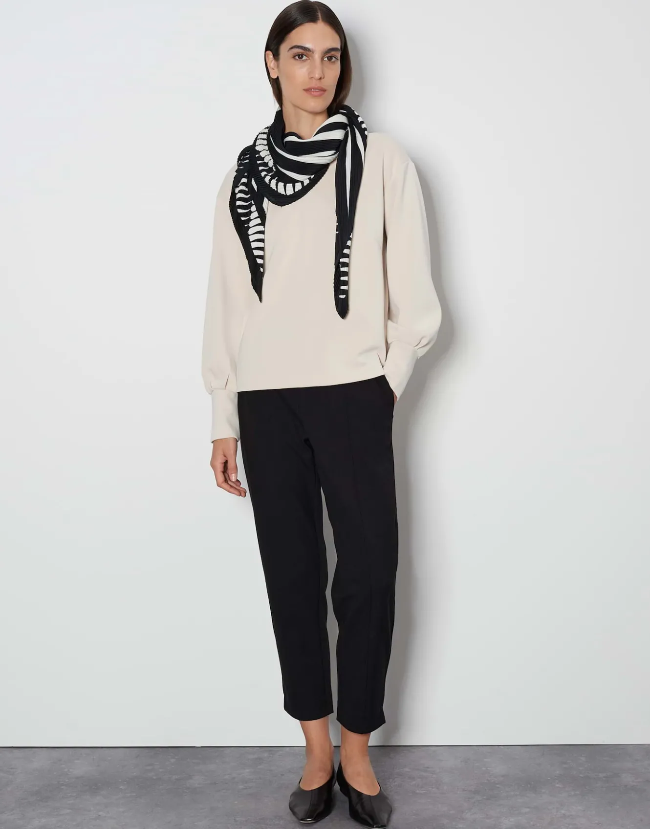 tuch_bienna_scarf_schwarz_online_bestellen_0.webp OPUS Tuch Bienna Scarf Schwarz Online Bestellen^Damen Accessoires
